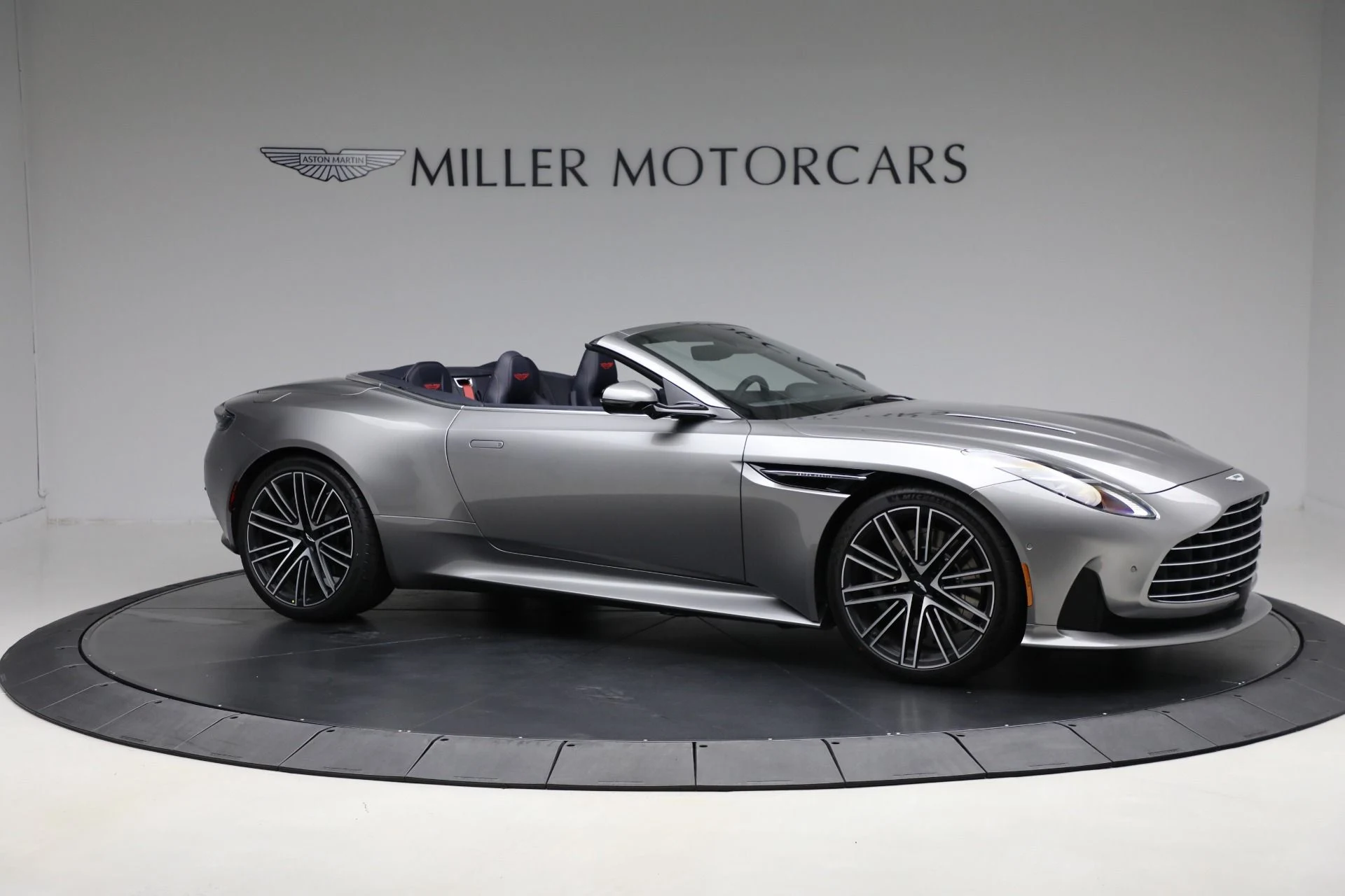 mph009_729352582_New_2025_Aston_Martin_DB_12_Volante_ad330a3471