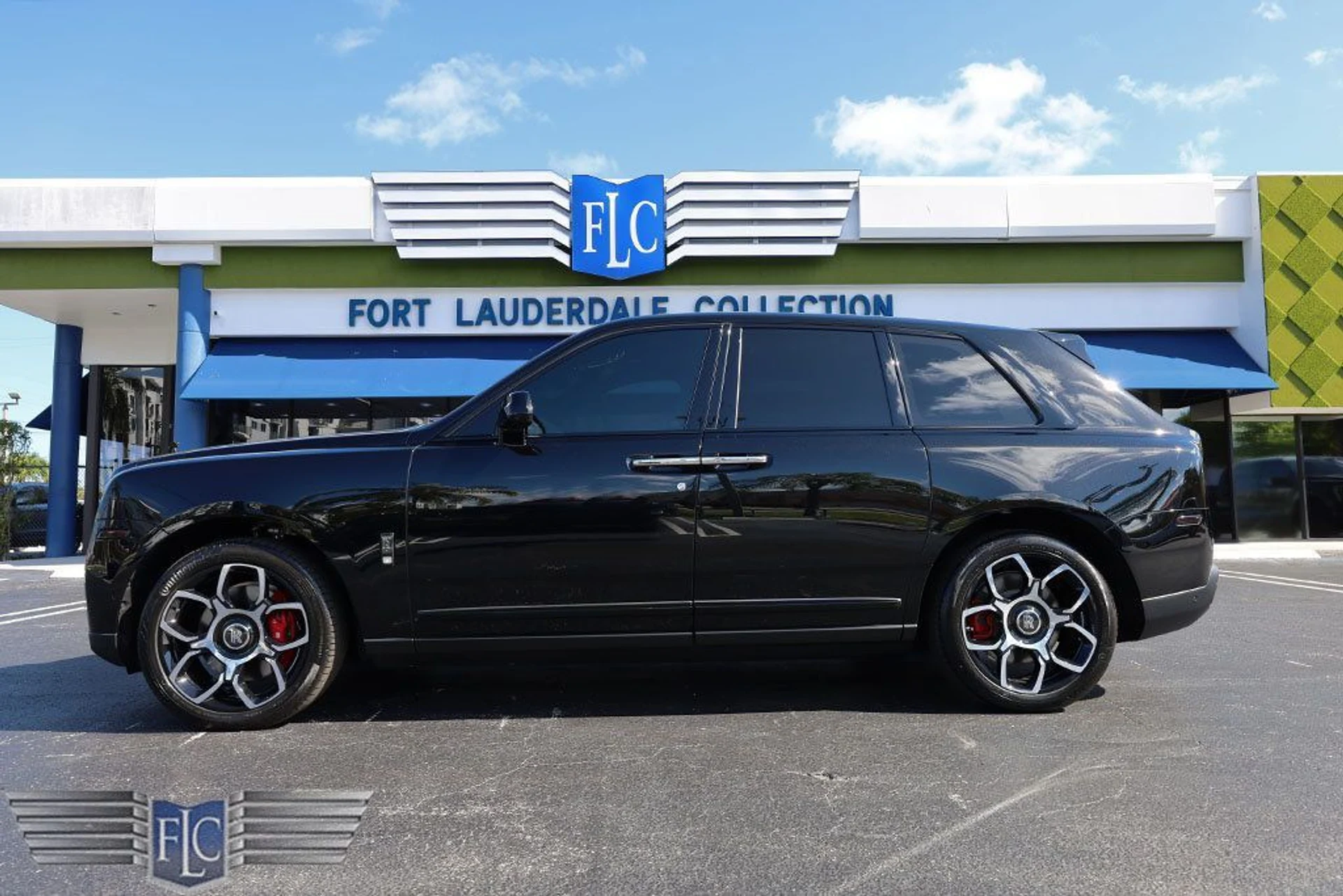 mph009_729413417_used_2023_rolls_royce_cullinan_blackbadgesportutility_6305_22951746_10_1024_16f3fe01ab