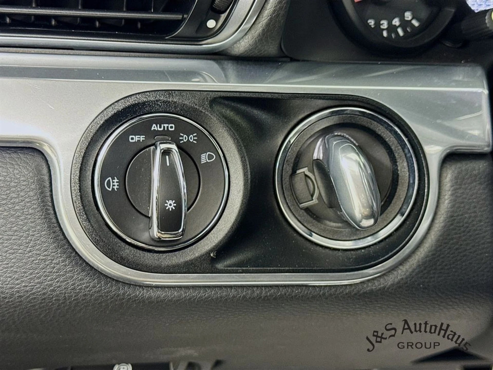 mph009_730207886_igz5mwsn2xsjcfml99cfao59twhc_571d015f12