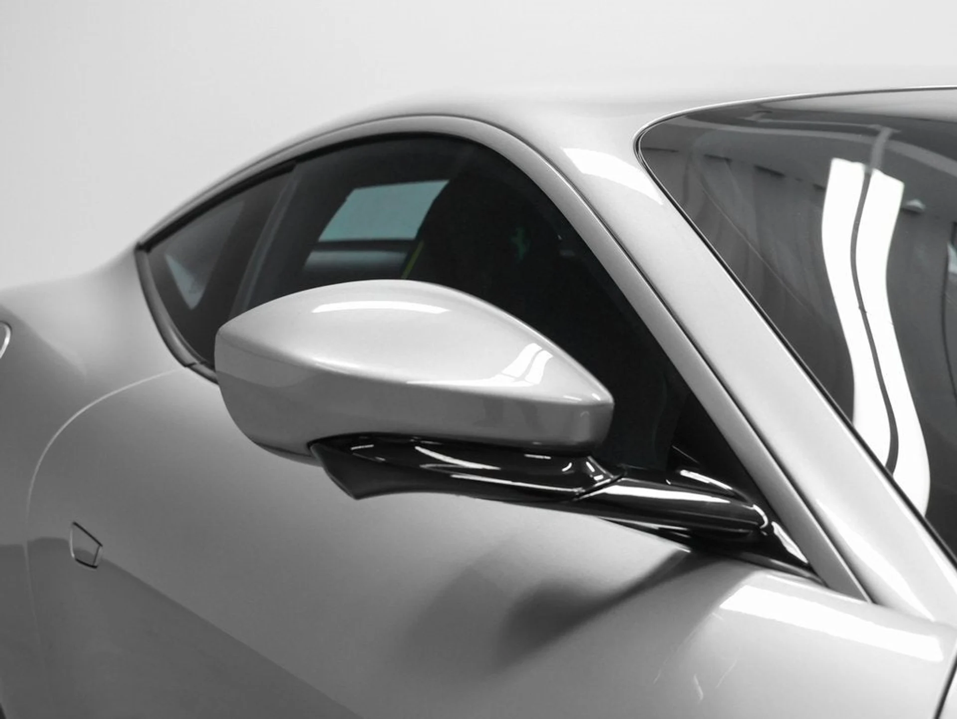 mph009_73387570_10_e55f19b78c