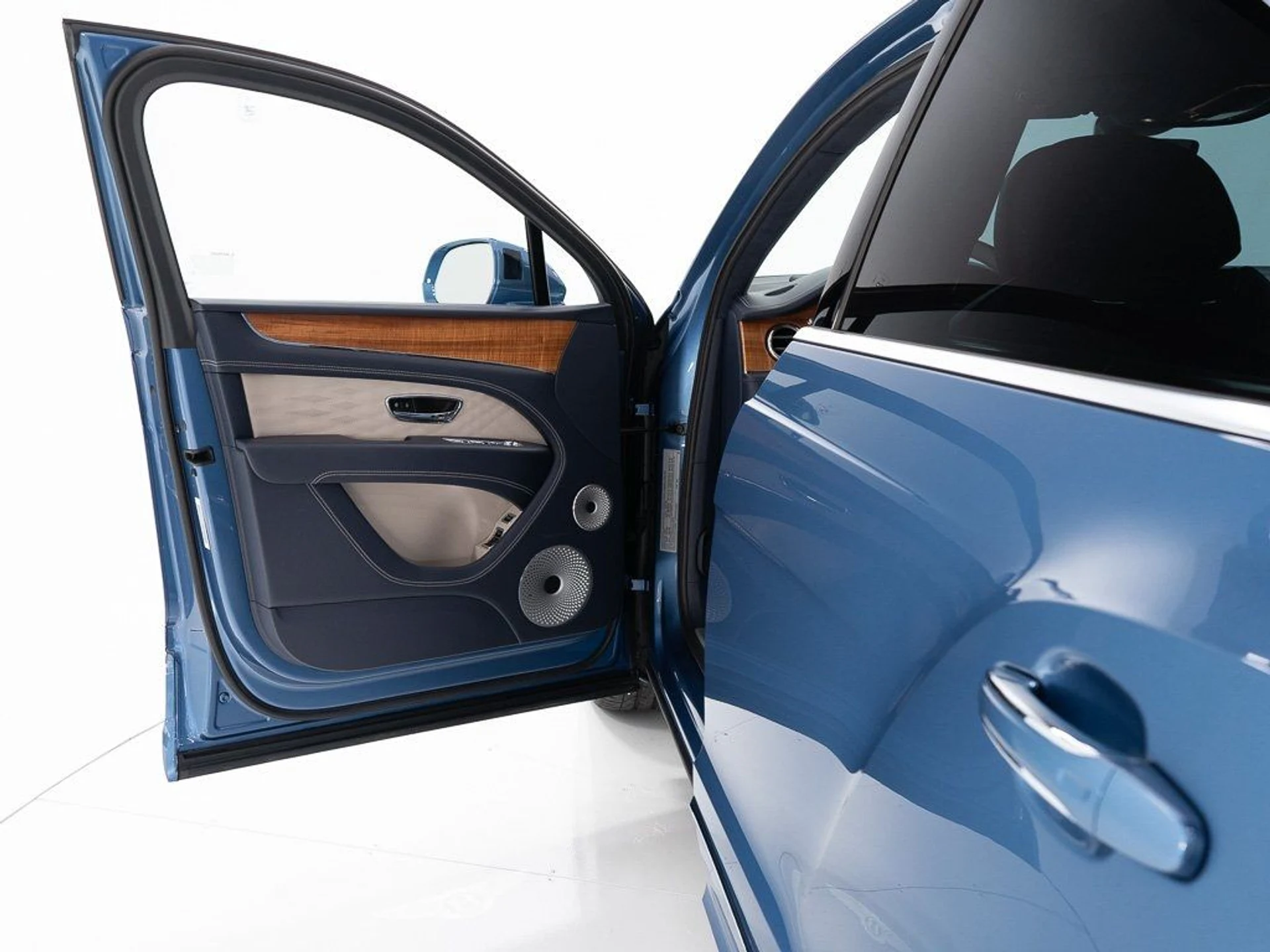 mph009_740473453_2629396d20b366b0eab86bce2274e022_f82f81c598