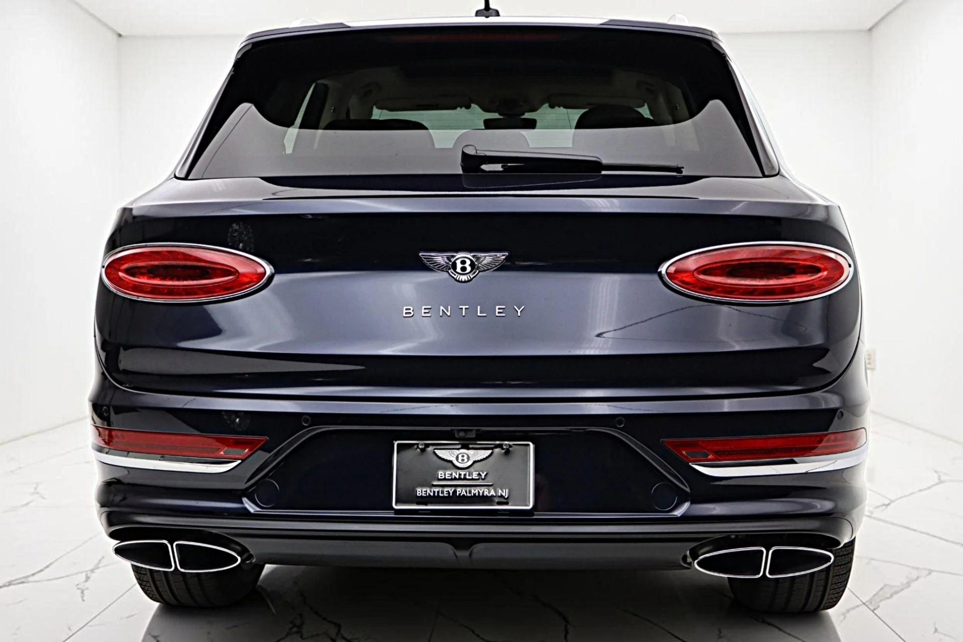 mph009_743610457_Used_2023_Bentley_Bentayga_V8_019e58ffd9