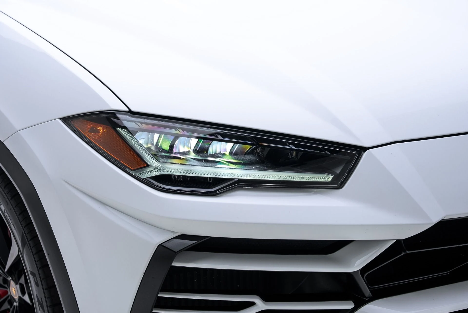 mph009_74385278_Used_2021_Lamborghini_Urus_1775759137_8965cd5665