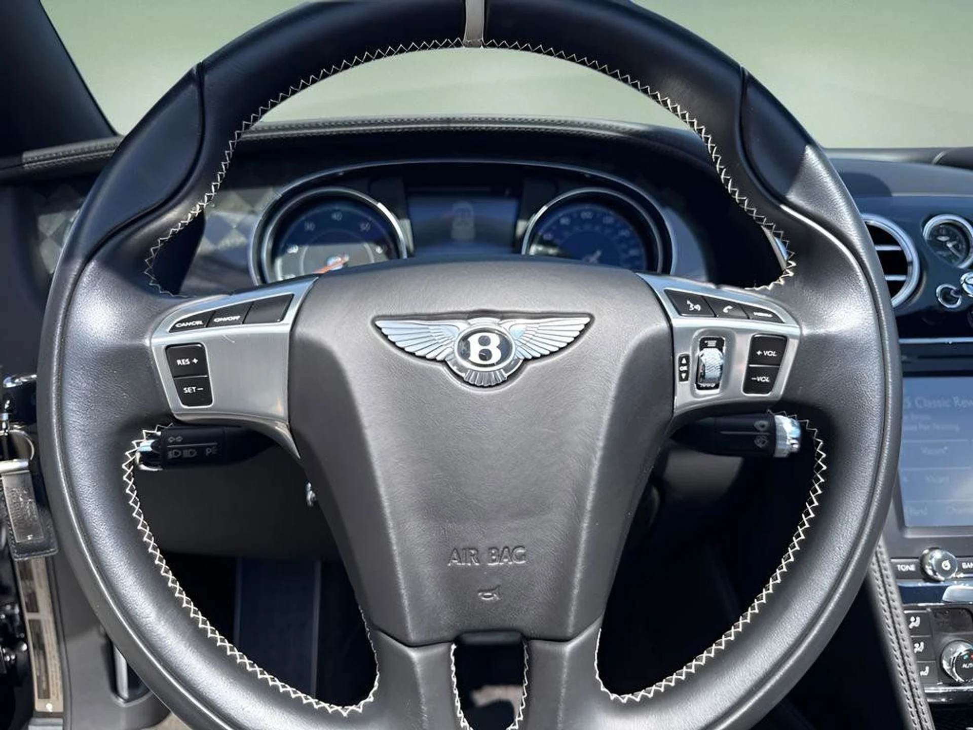 mph009_747017068_c74337c2a1f6479192845594342270a7_3b0f5f2df8