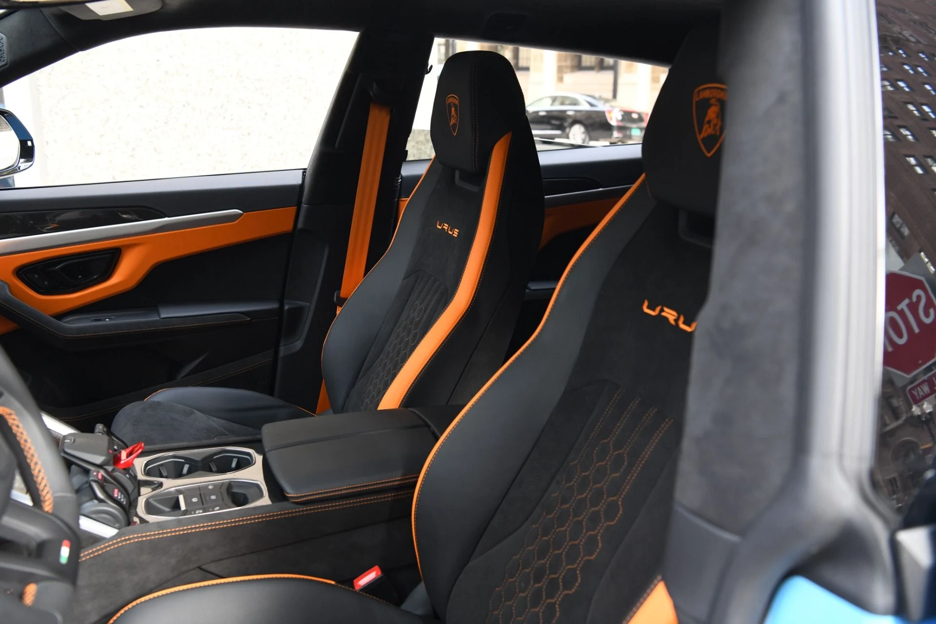 mph009_748713731_Used_2024_Lamborghini_Urus_S_1739051073_9f6232d5d9