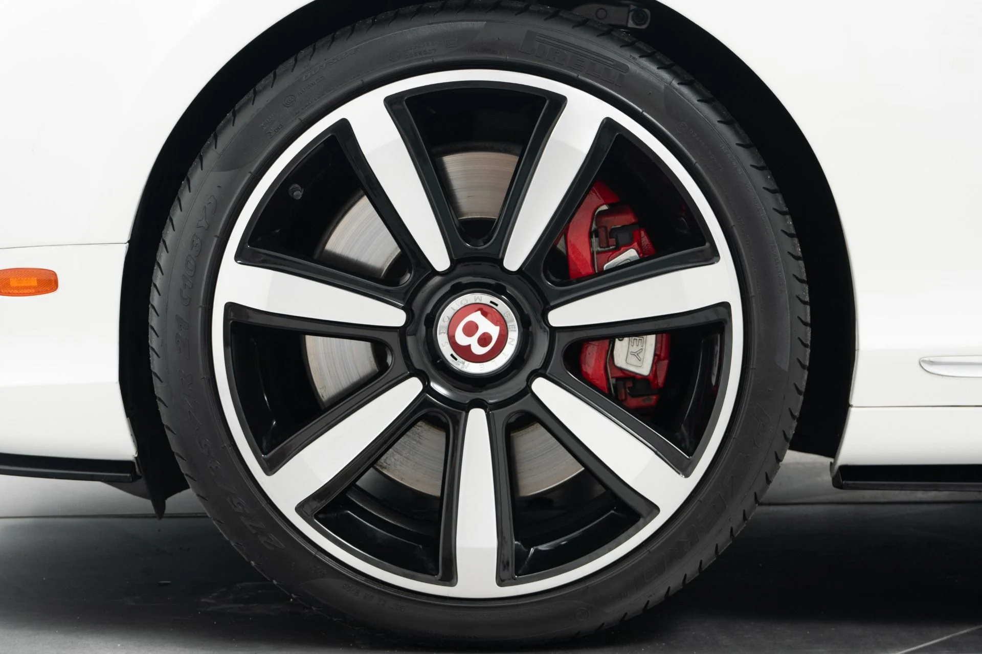 mph009_751945509_Used_2015_Bentley_Continental_GT_V8_S_Mulliner_Driving_Specification_Two_Tone_Interior_1776277845_54eca9ea16