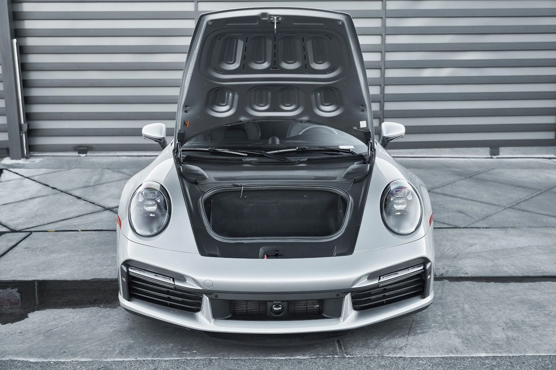 mph009_753685273_Used_2021_Porsche_911_Turbo_S_1769305634_e8aba86889