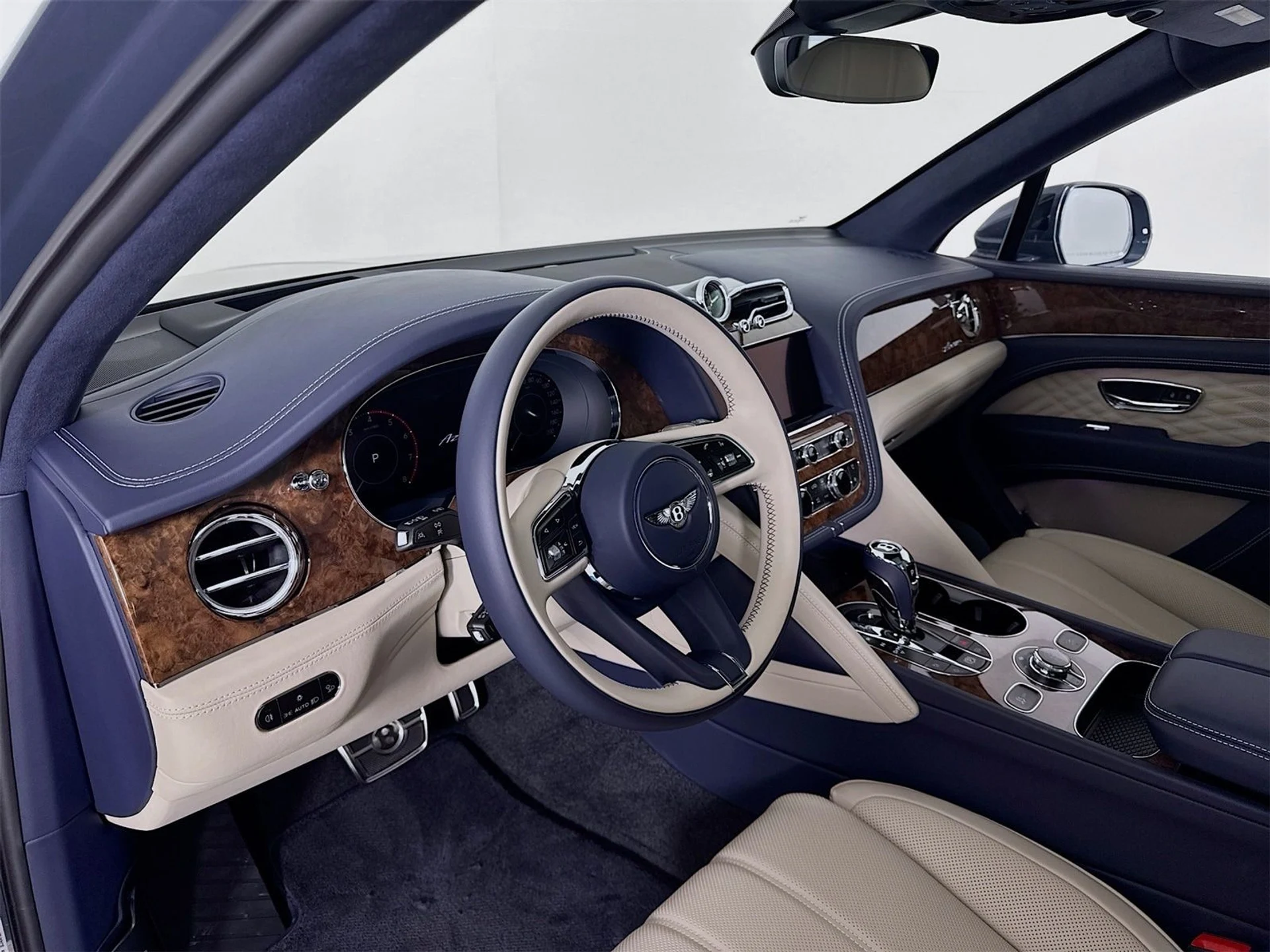 mph009_765469352_3b001f20bcfba3d8f99d3f1797746cebx_bfb383e816