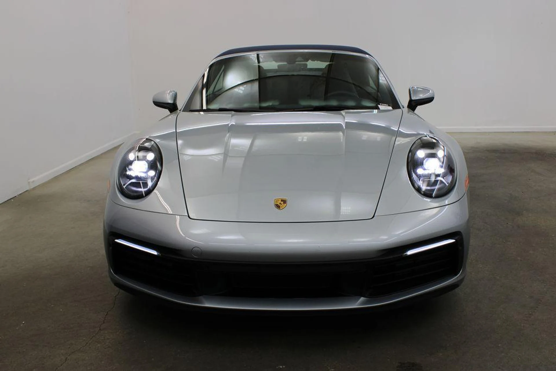 mph009_766768733_9_X8d_BM_My54q_Rzo_N_Pod3e_O_nu9g_2c2b555770