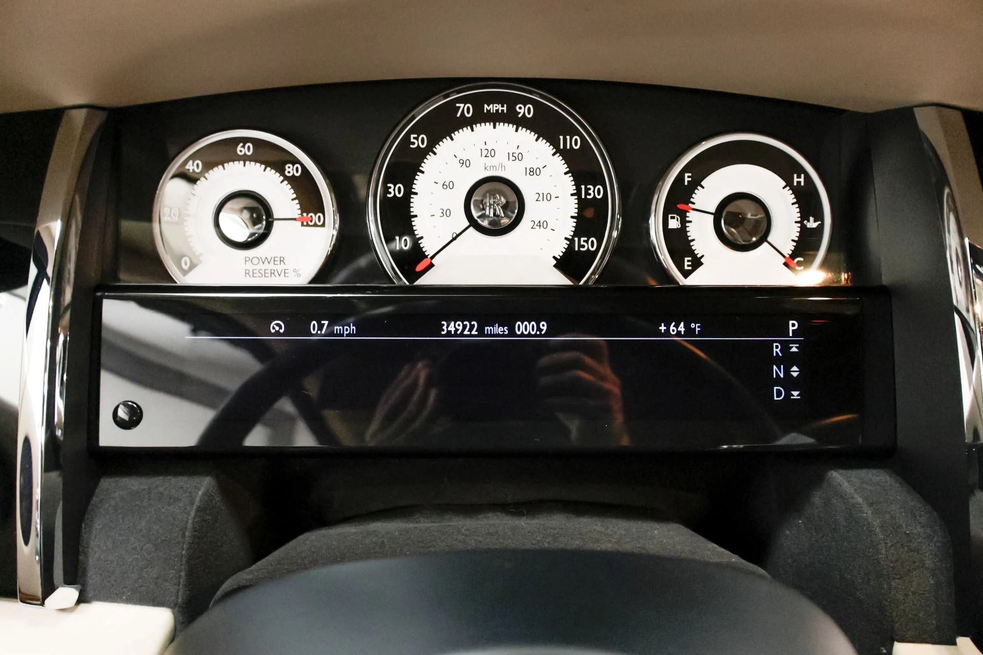 mph009_779462285_Used_2014_Rolls_Royce_Wraith_1761229868_8c5251378d