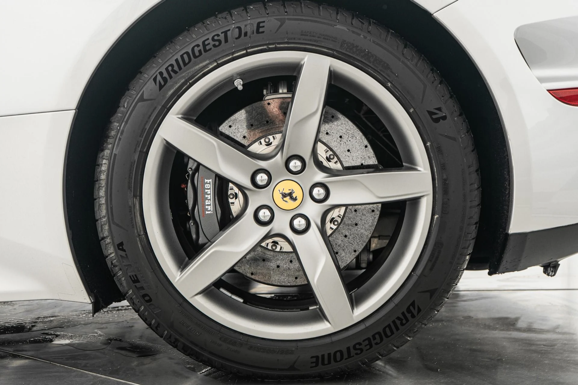 mph009_779543955_Used_2015_Ferrari_California_T_1753996523_42a8173752