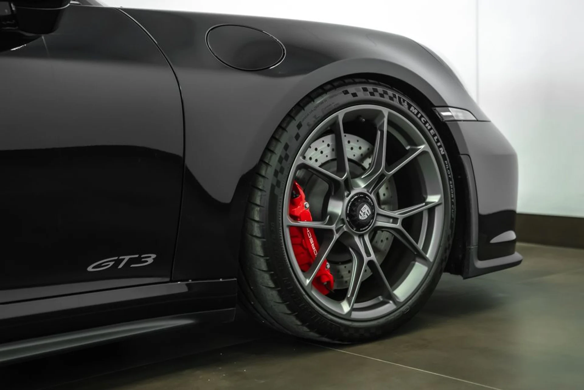 mph009_780175548_porsche_911_2024_jpg_v_1781715934_307279e46b