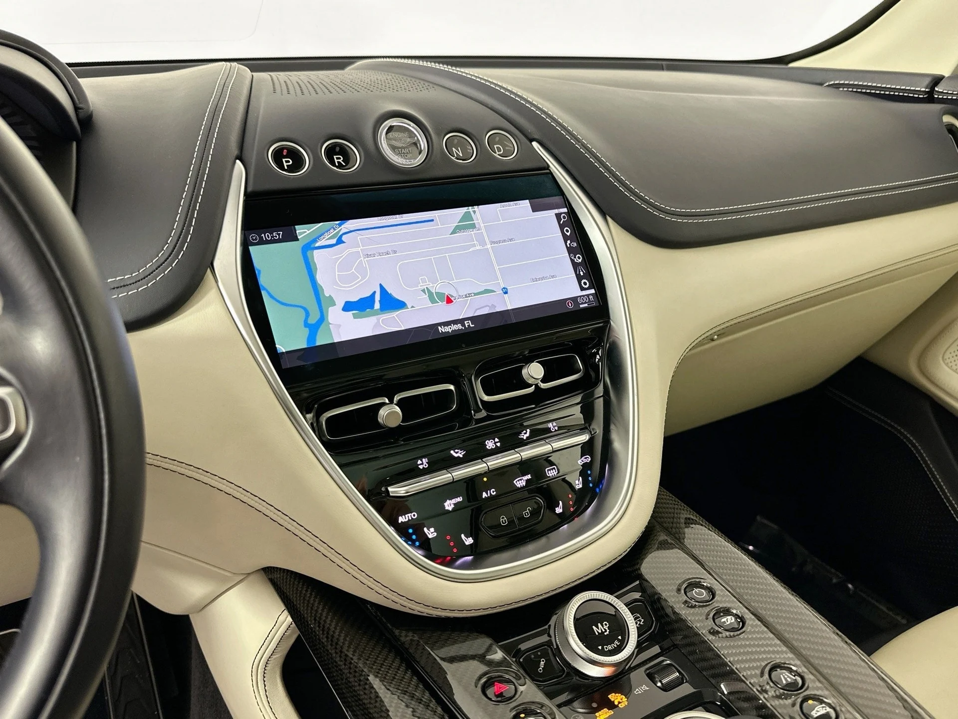 mph009_781572221_10_448cc41644