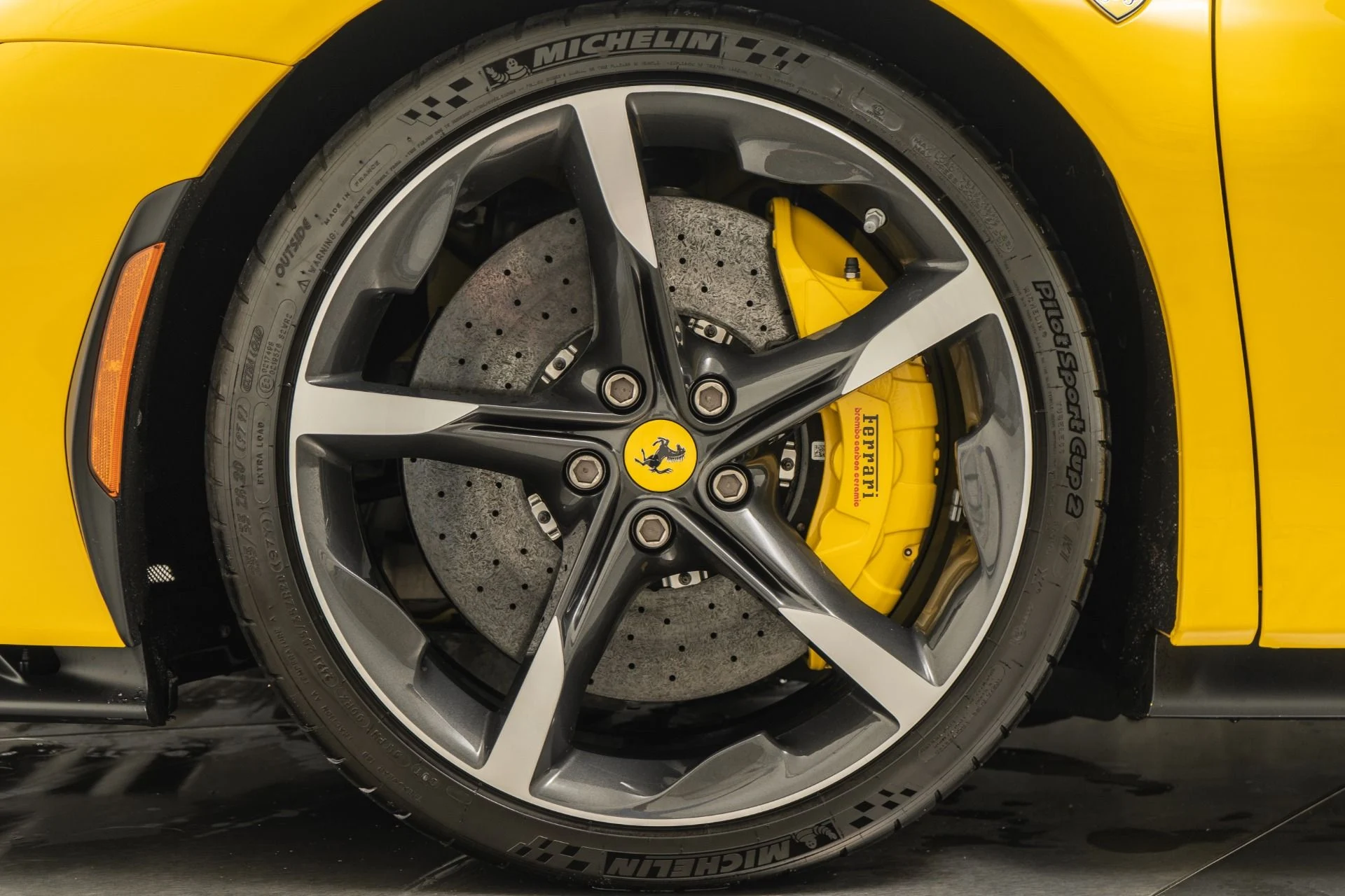 mph009_785364373_Used_2022_Ferrari_SF_90_Stradale_1756152966_1ea6e91c22