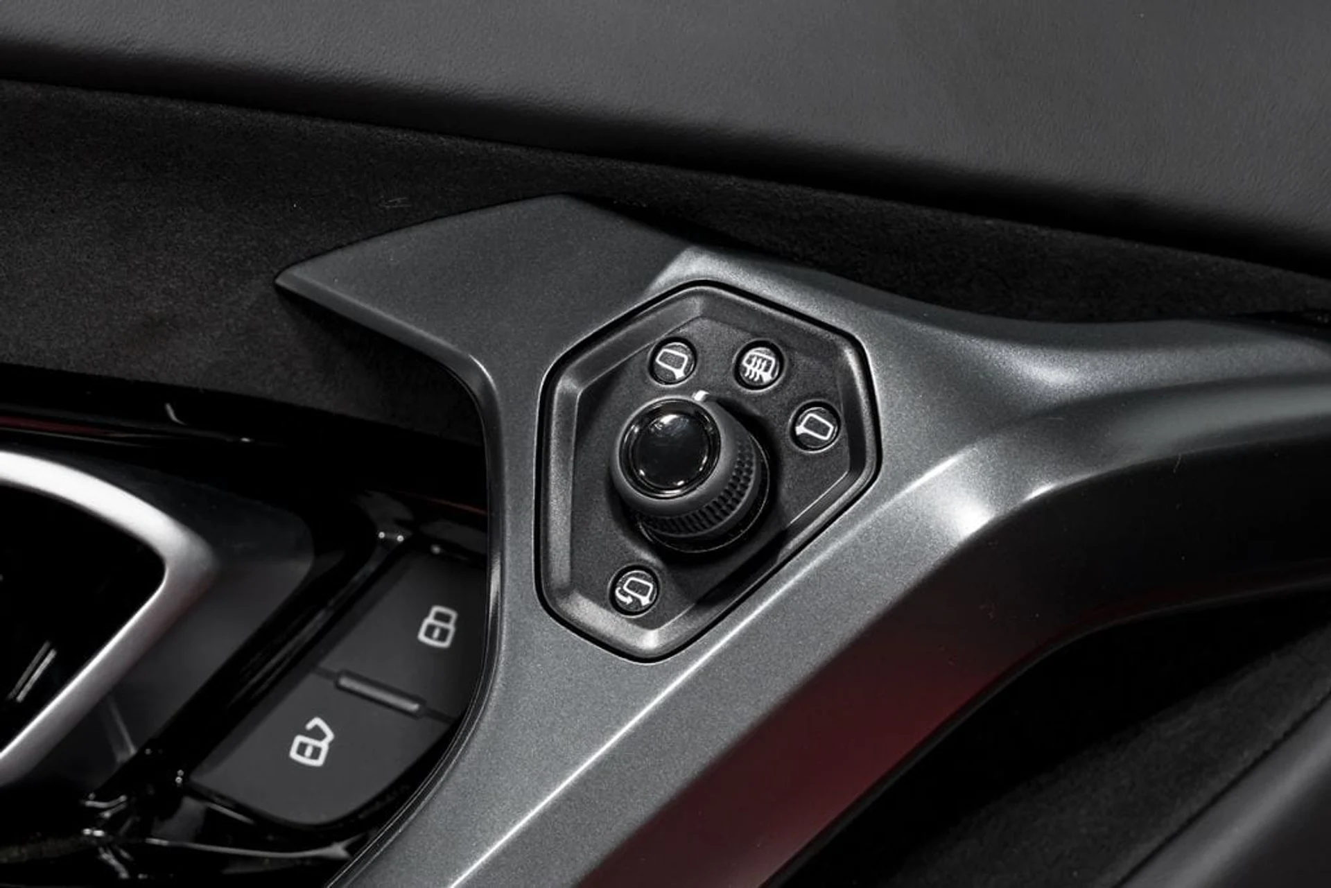 mph009_785655198_967334a56e7d41fef57c18e97cfd4f08x_ac2f4a118c