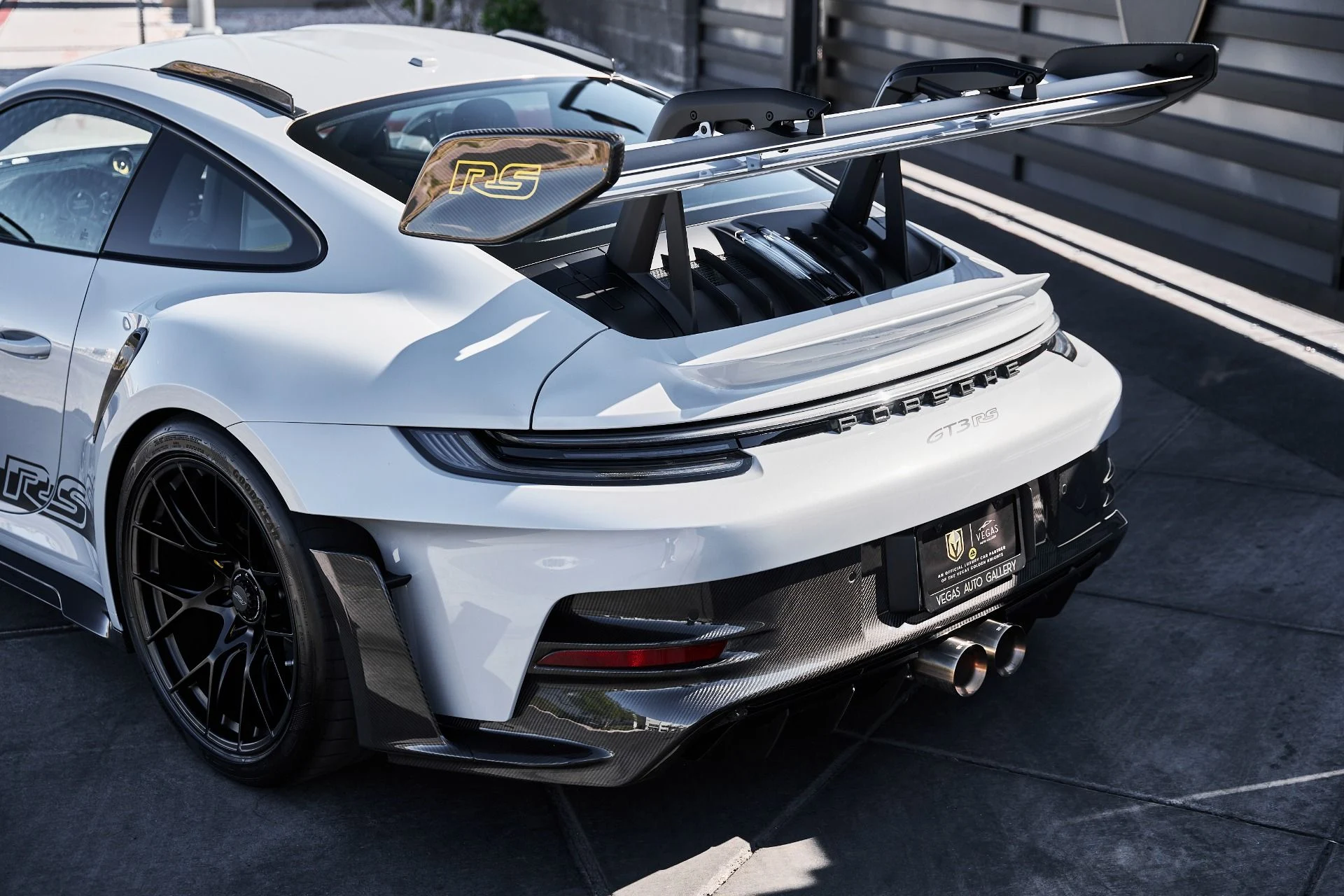 mph009_786316578_Used_2025_Porsche_911_GT_3_RS_1781833645_41e14aeabd