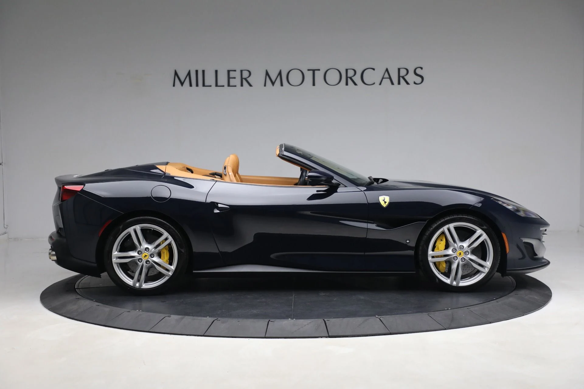 mph009_790048080_Used_2019_Ferrari_Portofino_e351a222c1