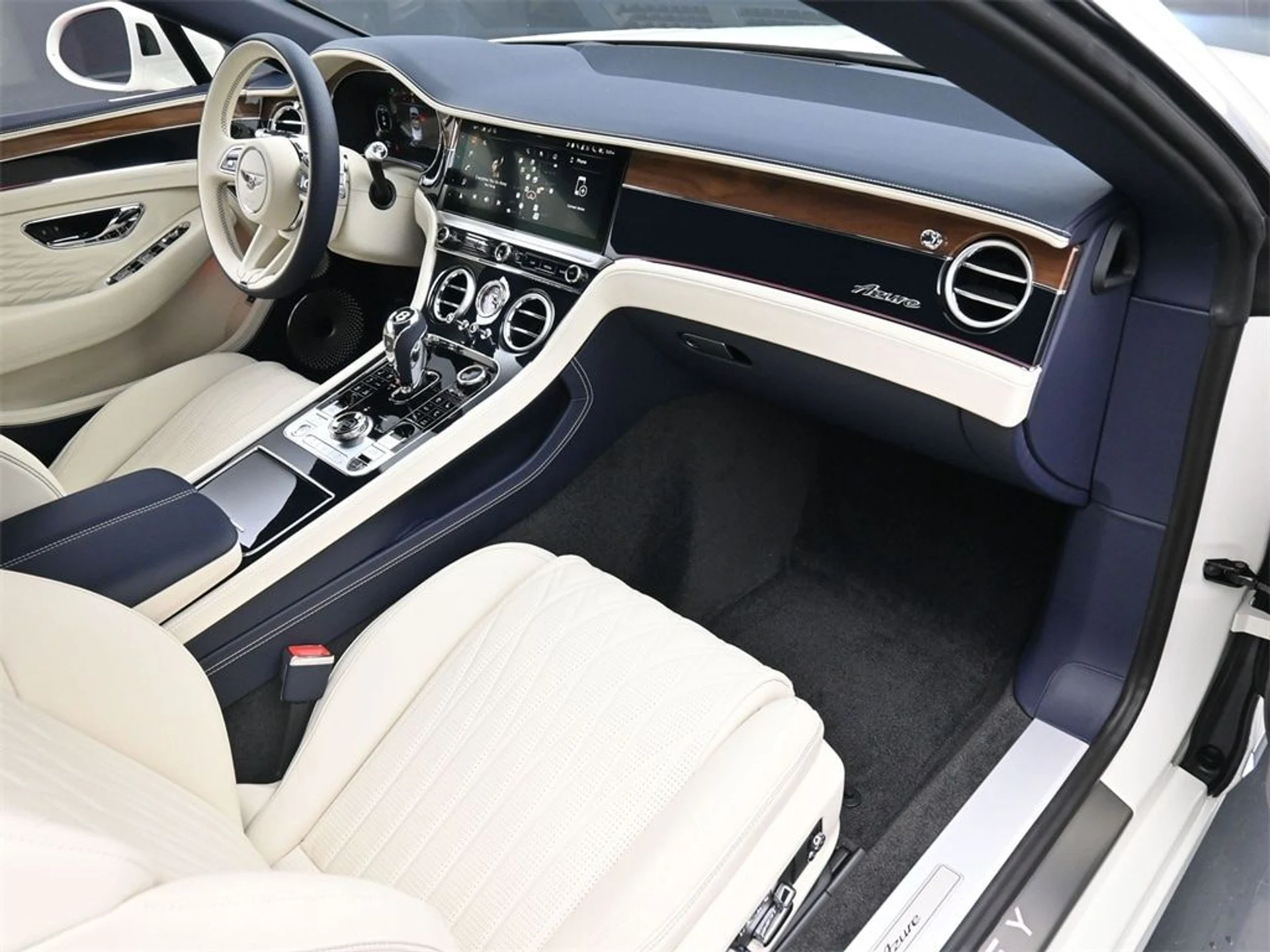 mph009_814233257_b0437d50f1a66e9a36ee755de6713ed7x_a044601387