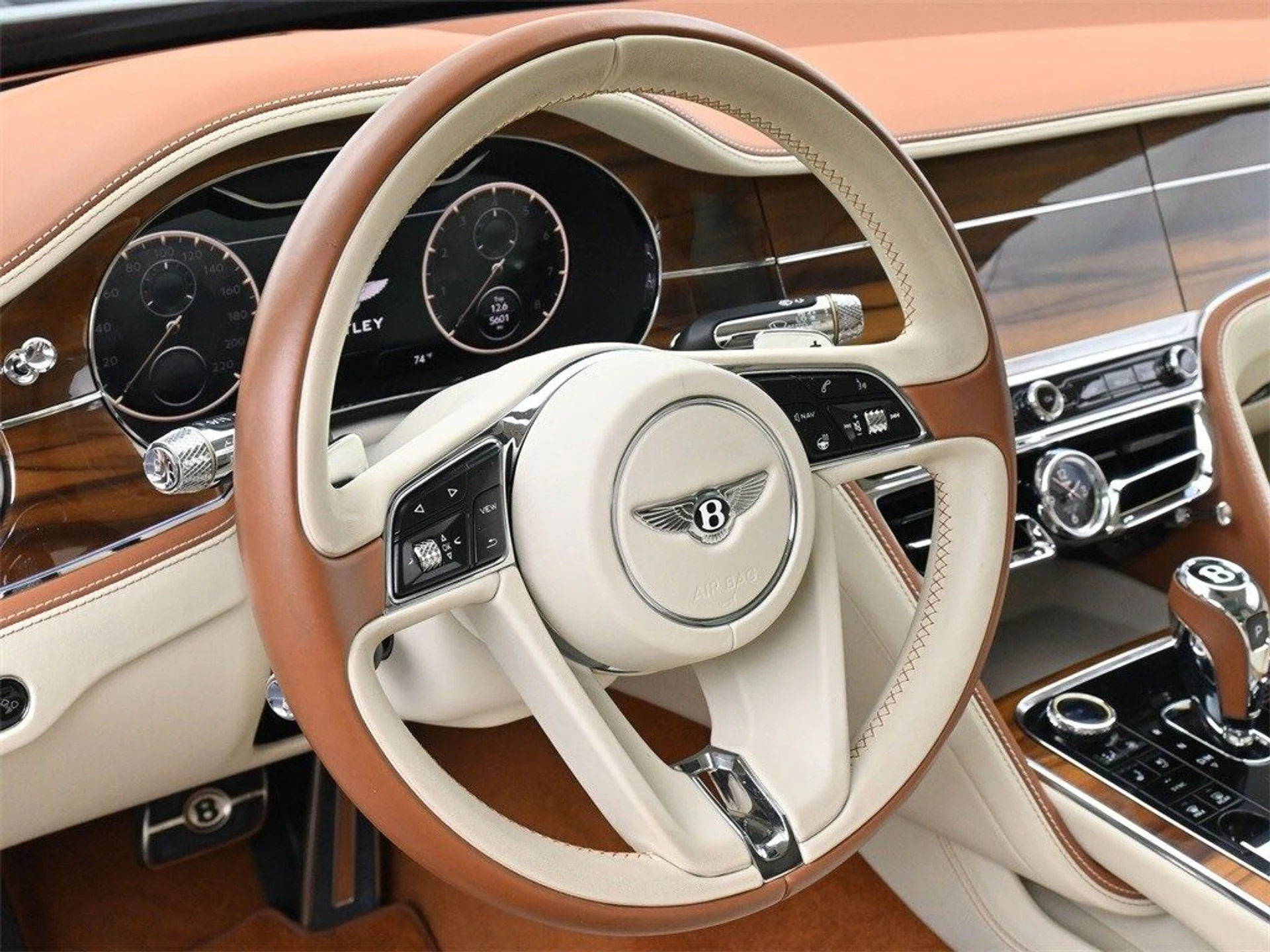 mph009_815411853_2b16e5bab25e9170d9fcaa4ce2ba20dbx_d1a75c38b4