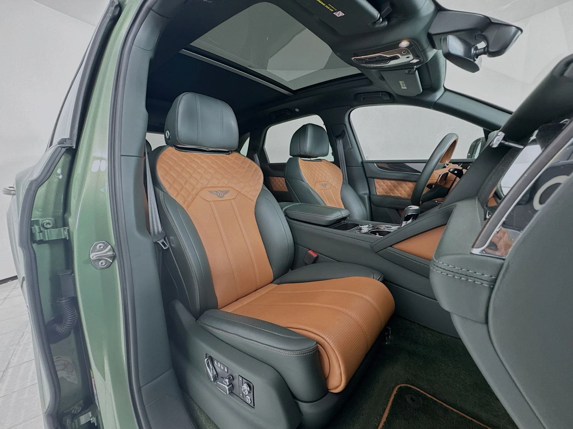 mph009_816496702_775e59d5fc508faa6d429fa3745bfaf1x_4b4242f997