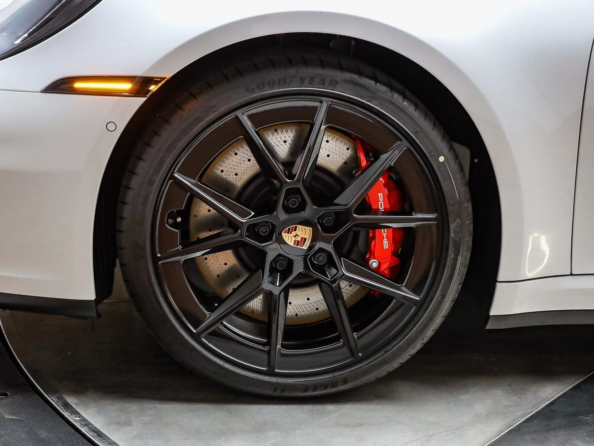 mph009_81790861_5e7bc104b151b499335c0e1451c30550x_31aa1cf51f