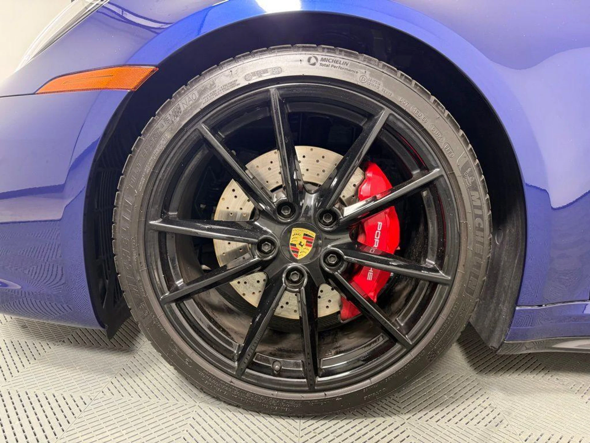 mph009_819687368_Ephadrv_Nn2f5dqc_B7sbl_LCAQ_5r_Q_e82692cab2