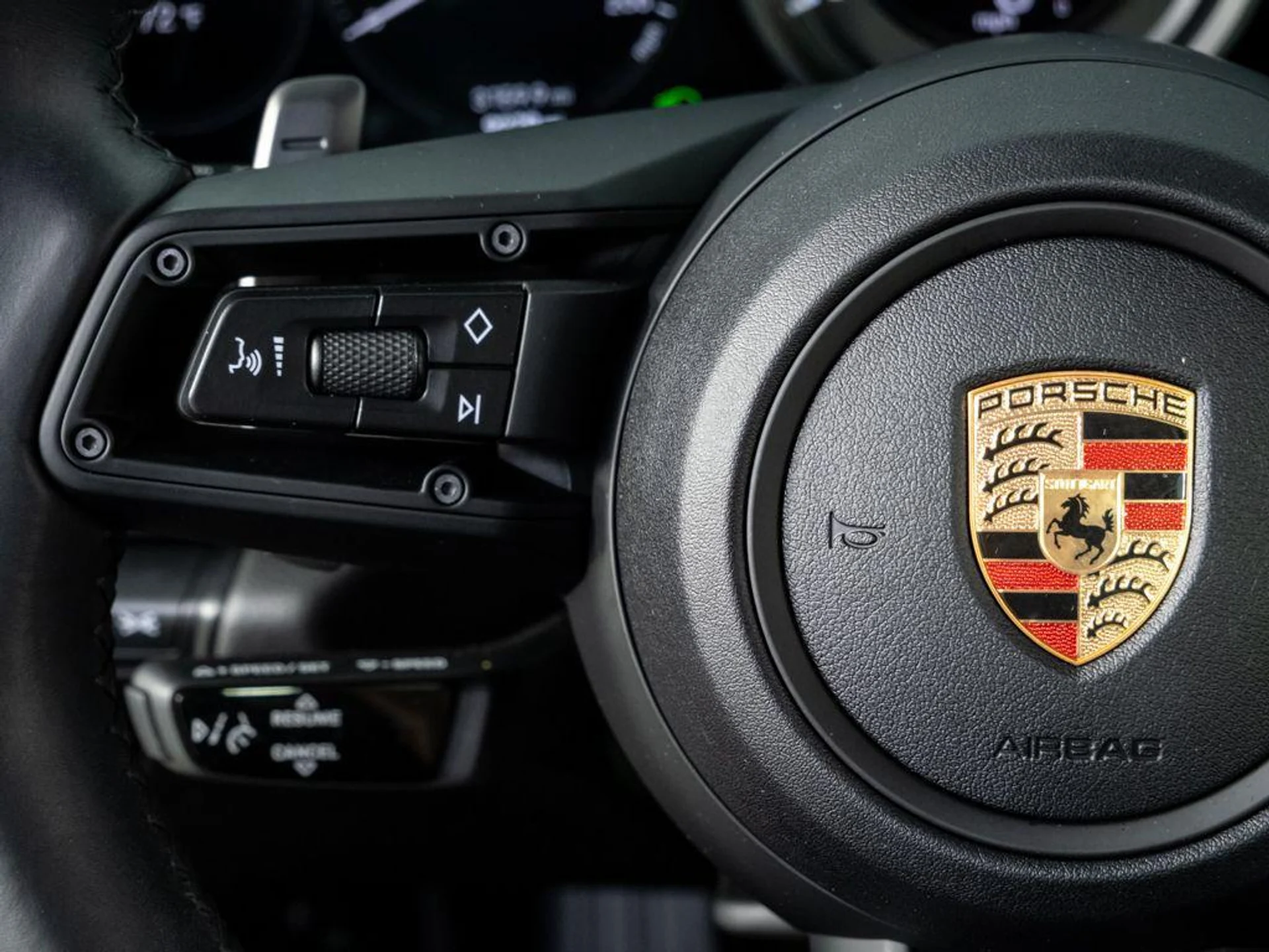 mph009_821656780_VW_Ui9dn_Kku_M1la_Ohq_IQ_8_Cxa_TV_Wg_52e1bdb118