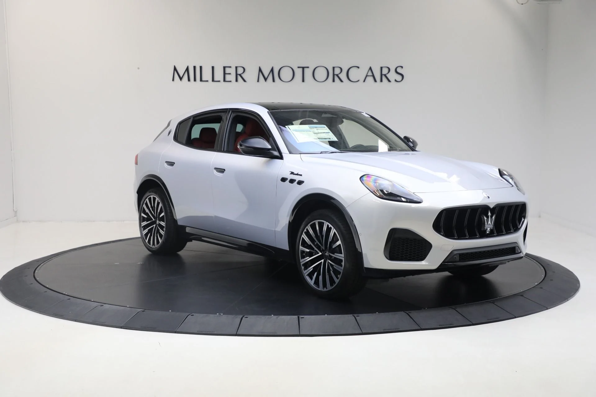 mph009_824506497_New_2025_Maserati_Grecale_Modena_1759768346_14f23d5c7a