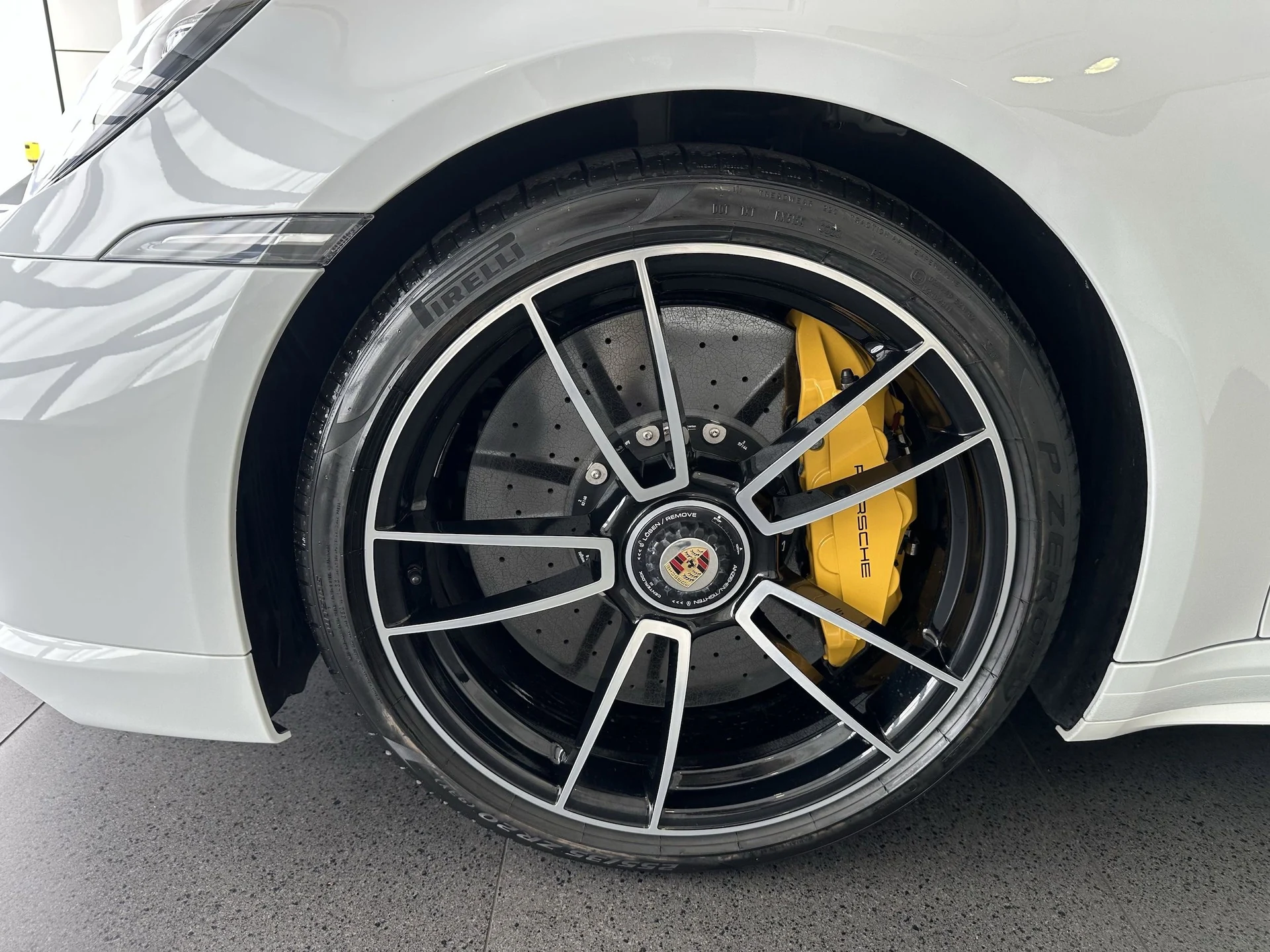 mph009_828430636_c1b0914f6de0a6fd7c41f81af3ec760ex_fe97fd67f9