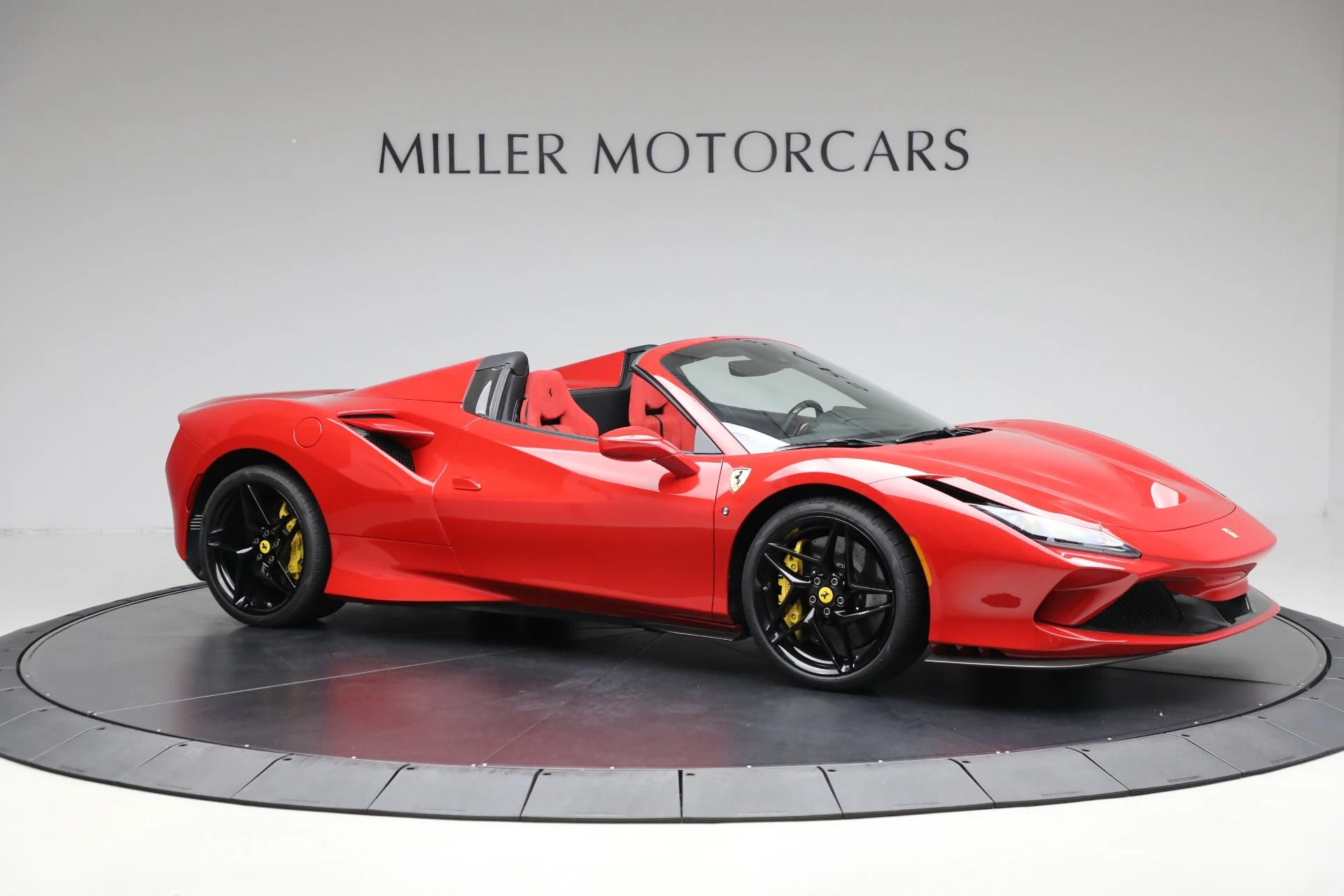 mph009_830991591_Used_2021_Ferrari_F8_Spider_bc52f34bb6