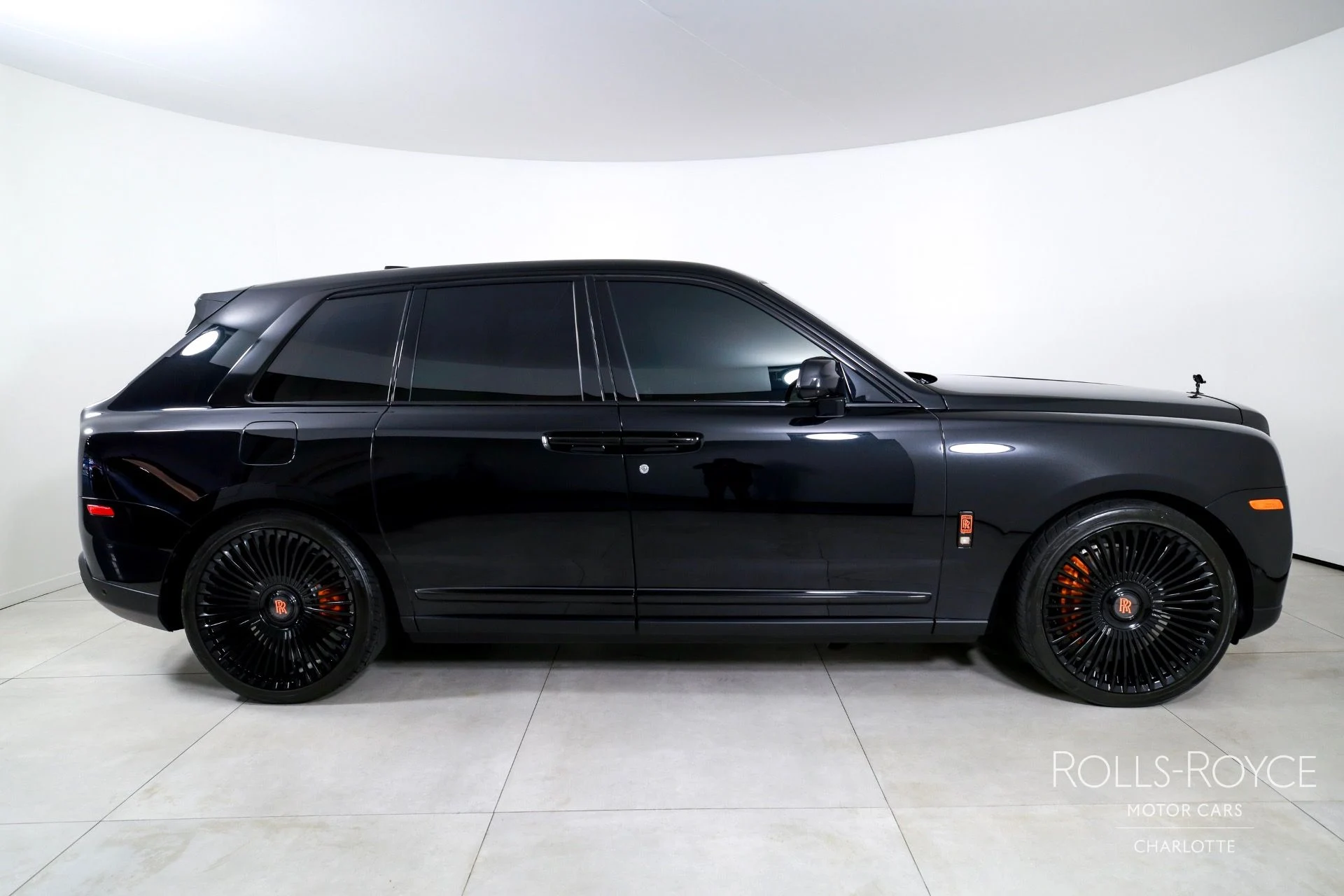 mph009_847344561_Used_2022_Rolls_Royce_Cullinan_1754340316_3a16b386d7