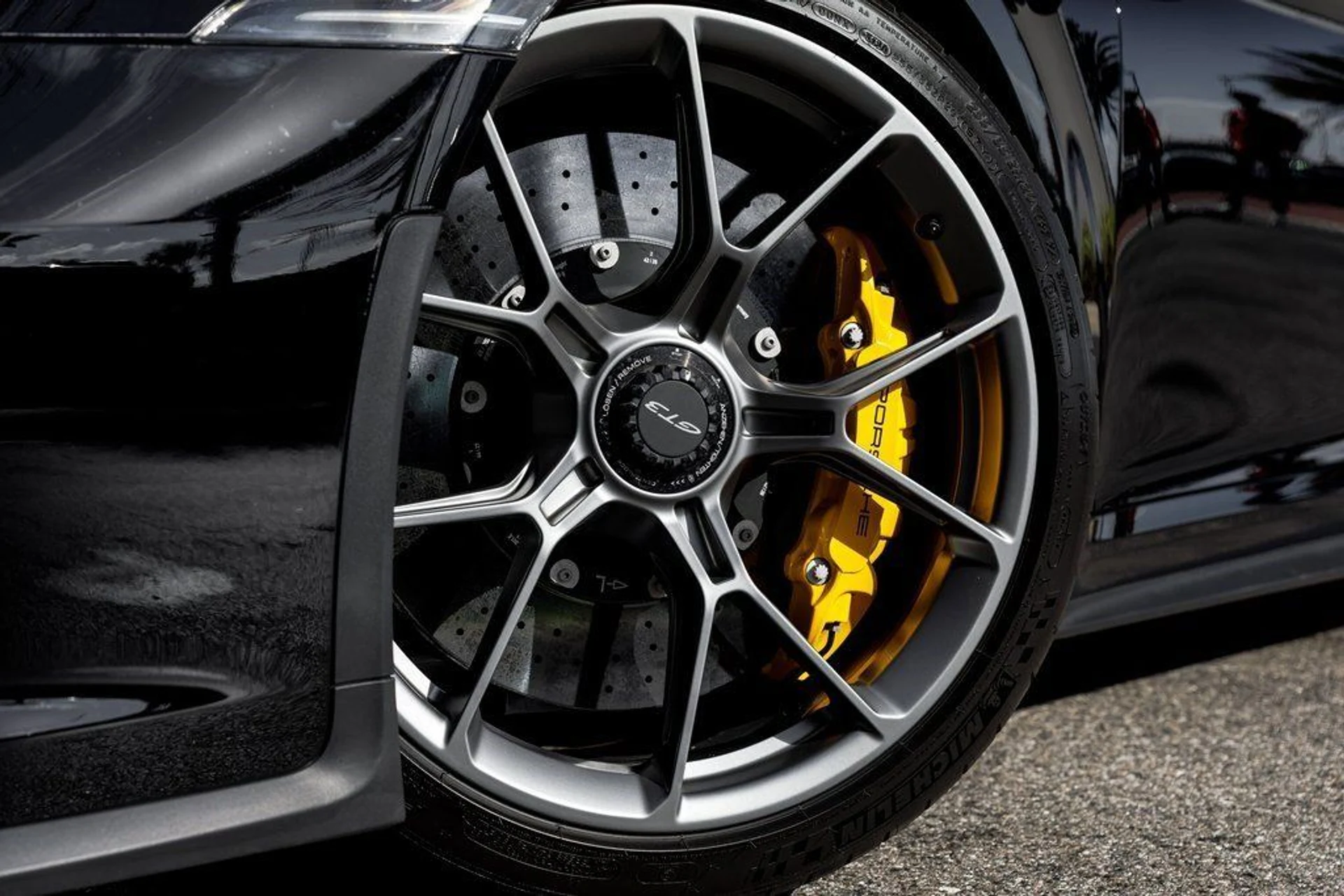 mph009_853874785_d37af2a98d1815a74de19aa94a7a3651_9d81f6349f