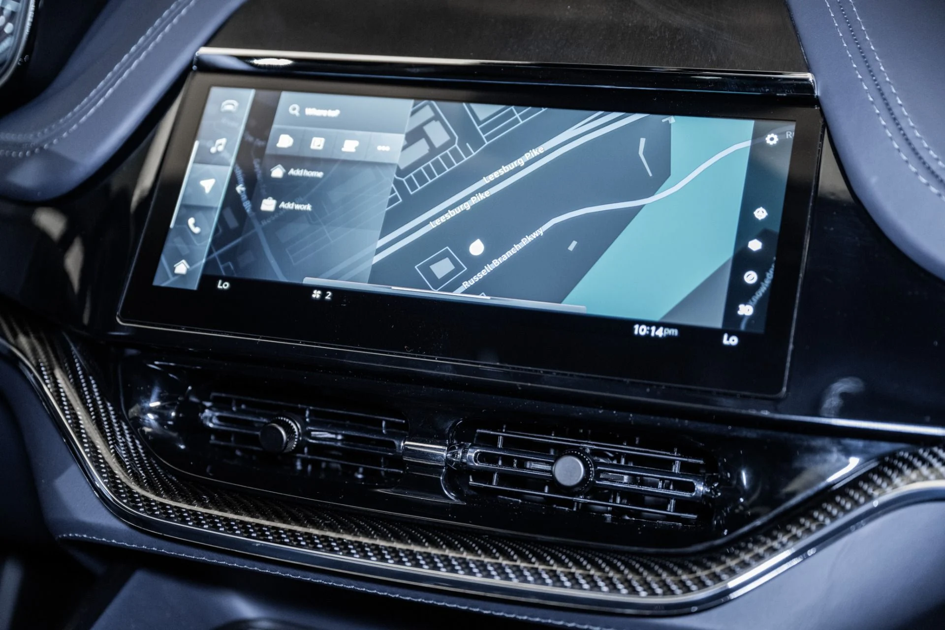 mph009_854670340_Used_2025_Aston_Martin_DBX_707_1754709382_1d74c050ee