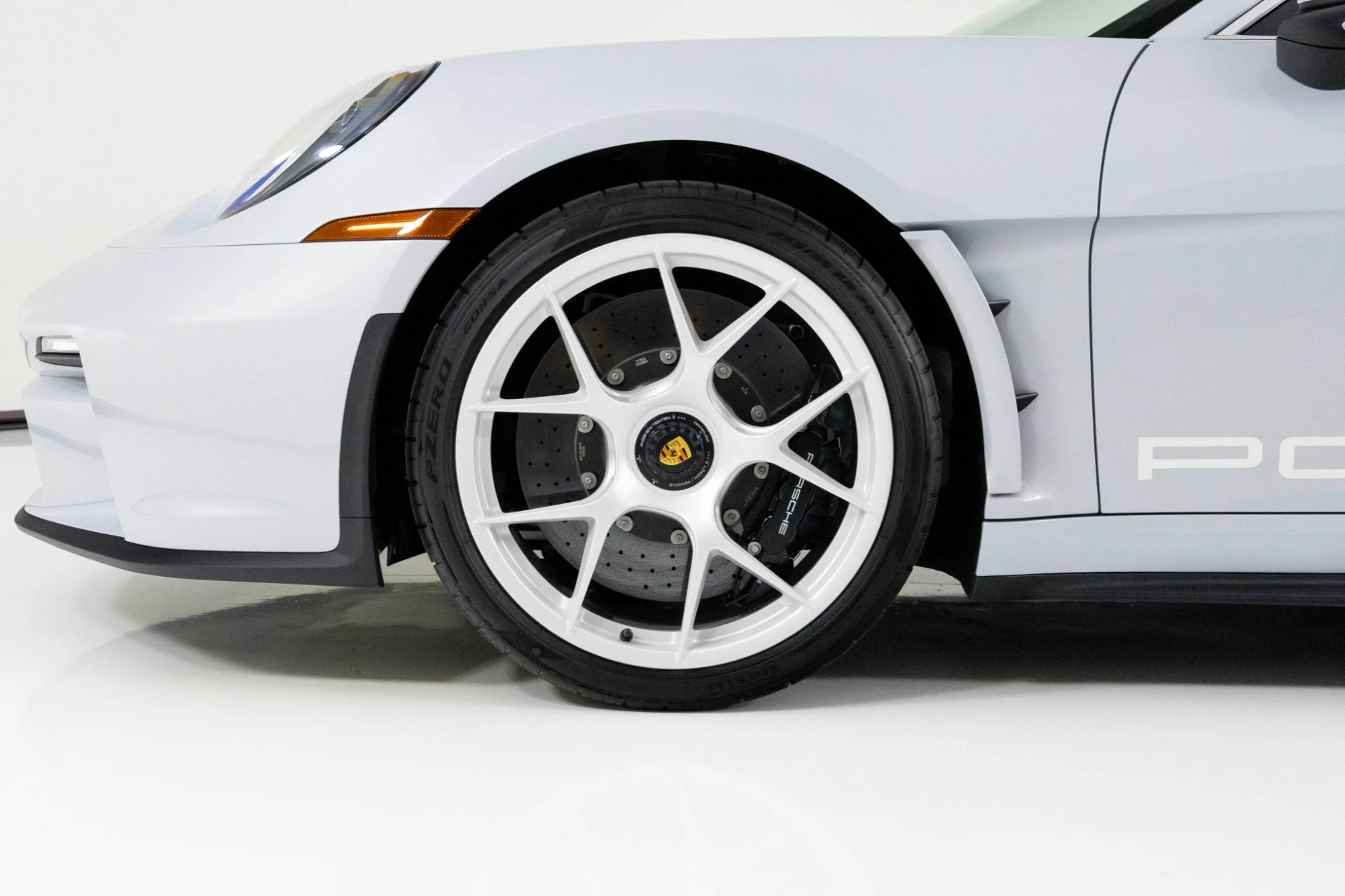 mph009_85631834_Used_2024_Porsche_911_ST_1762299711_f2c5355f41