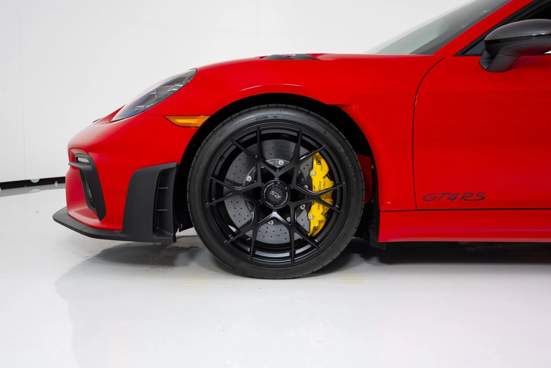mph009_857528516_Used_2024_Porsche_718_Cayman_GT_4_RS_1750205657_ae2c3885f2