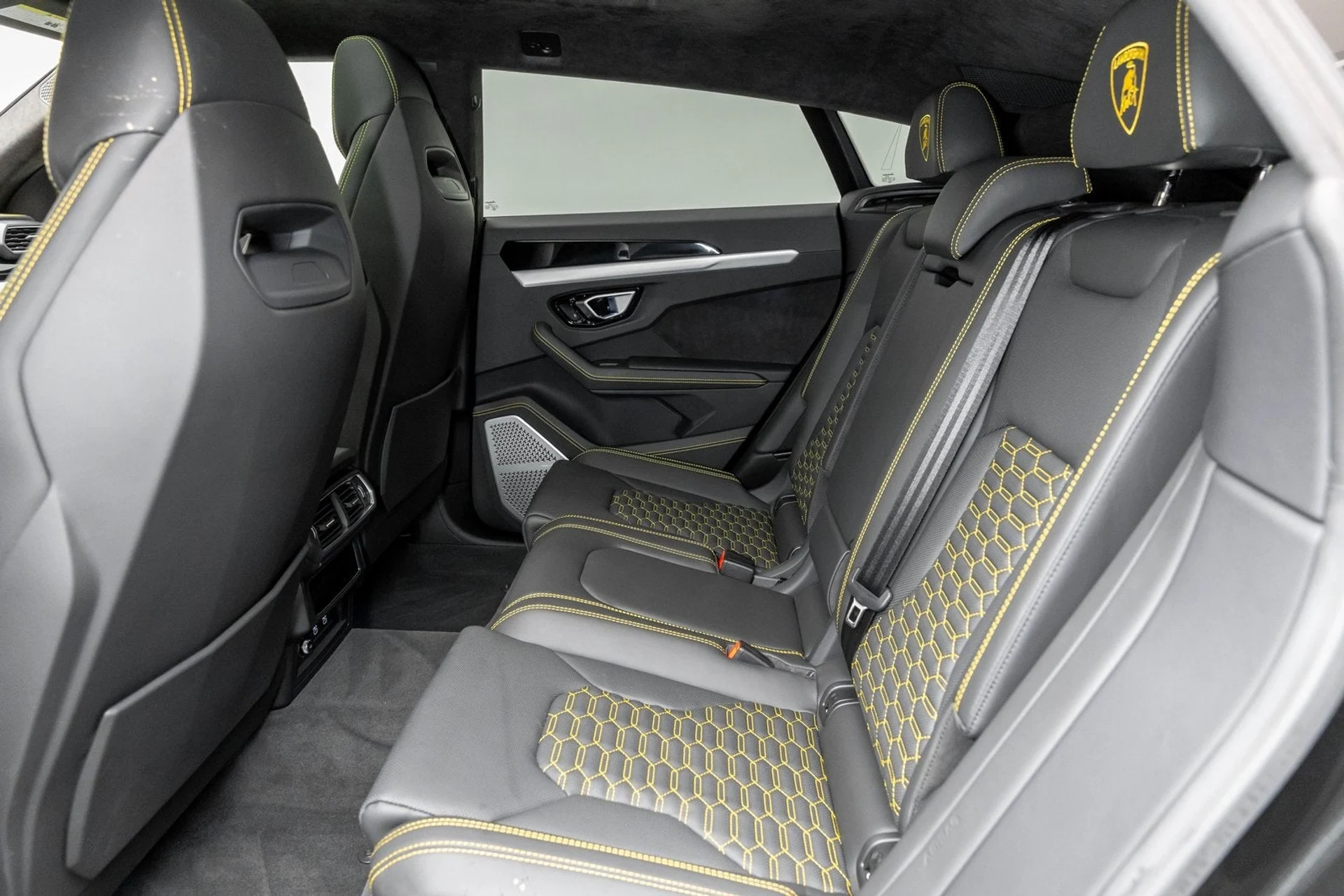 mph009_864138554_10_e883f2765a