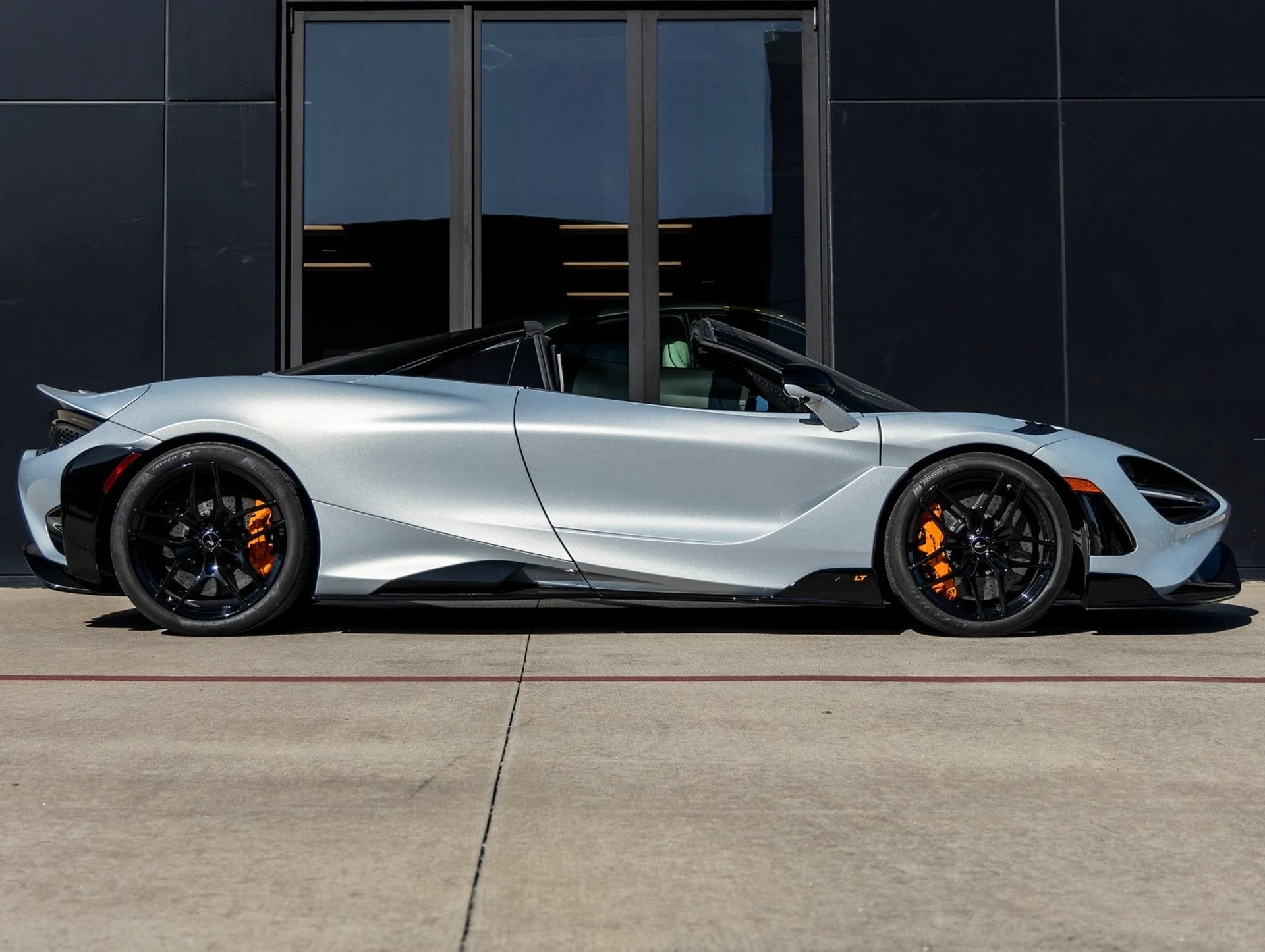 mph009_86967853_10_7e420d86a5