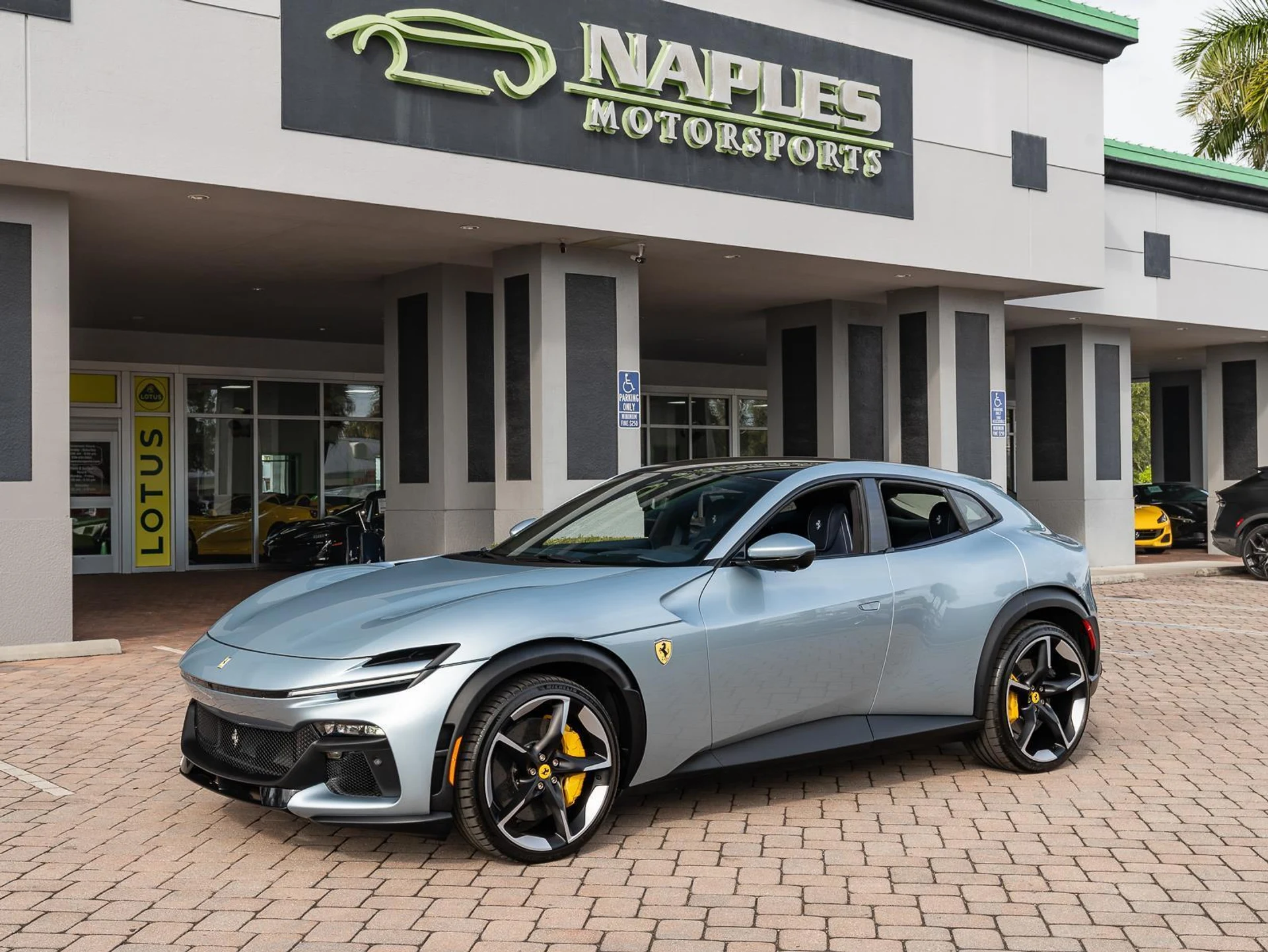 mph009_869773017_Used_2025_Ferrari_Purosangue_AWD_1768385476_9cc8e27f2b