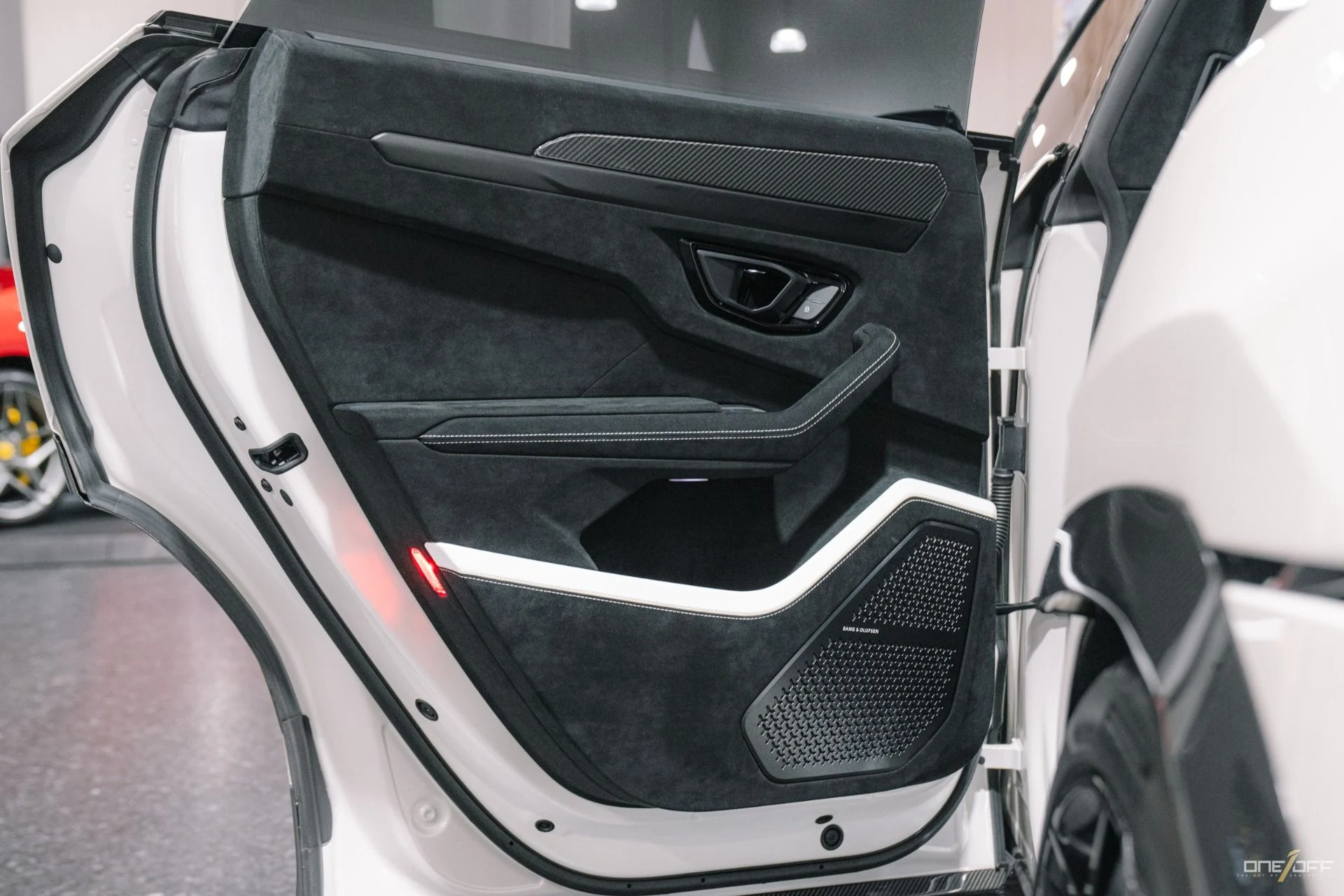 mph009_880385825_Used_2023_Lamborghini_Urus_Performante_1761879639_7d08b646a6