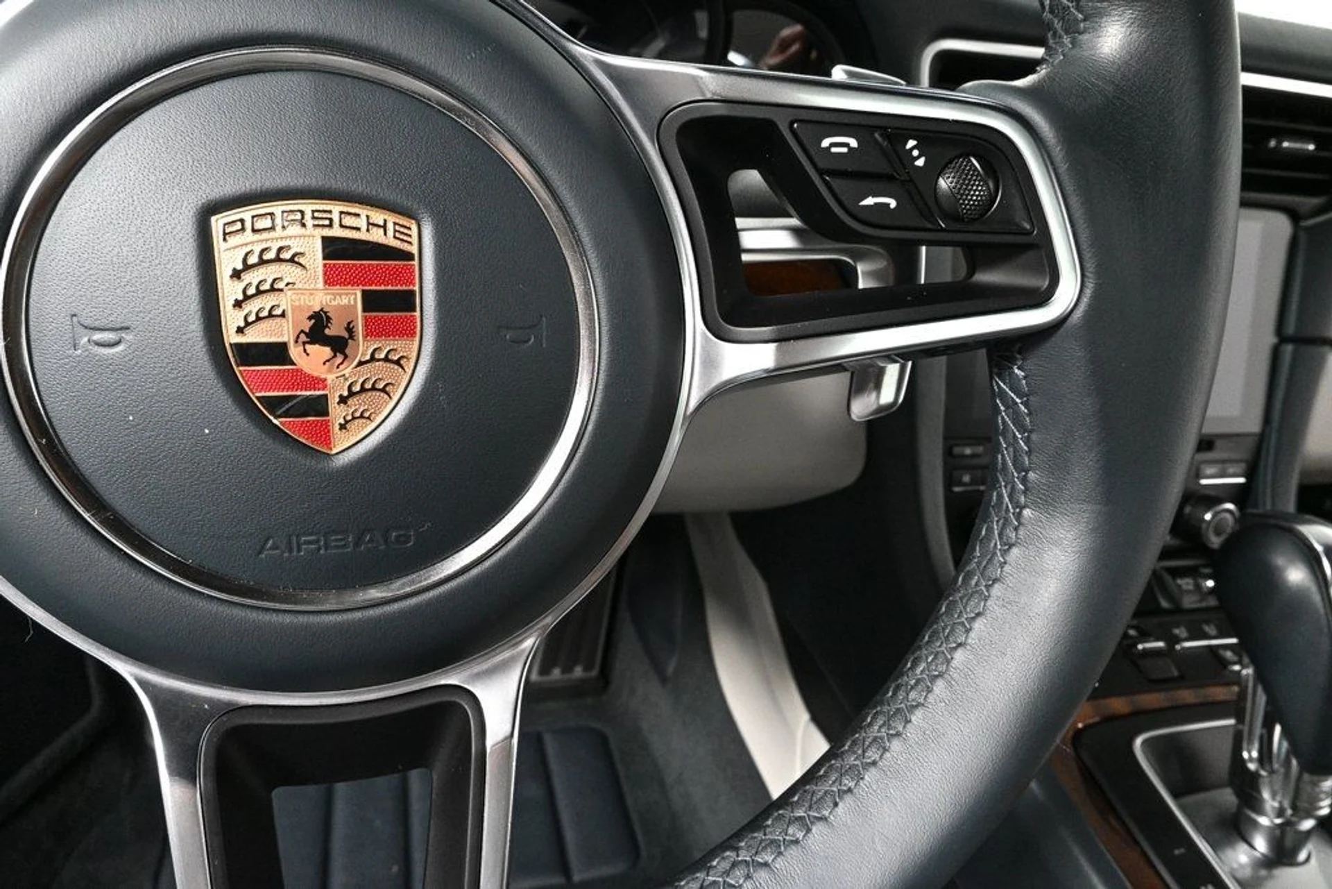 mph009_880742485_c7808d80adb9a7b953e59c4050babf1c_2a9747bd7e