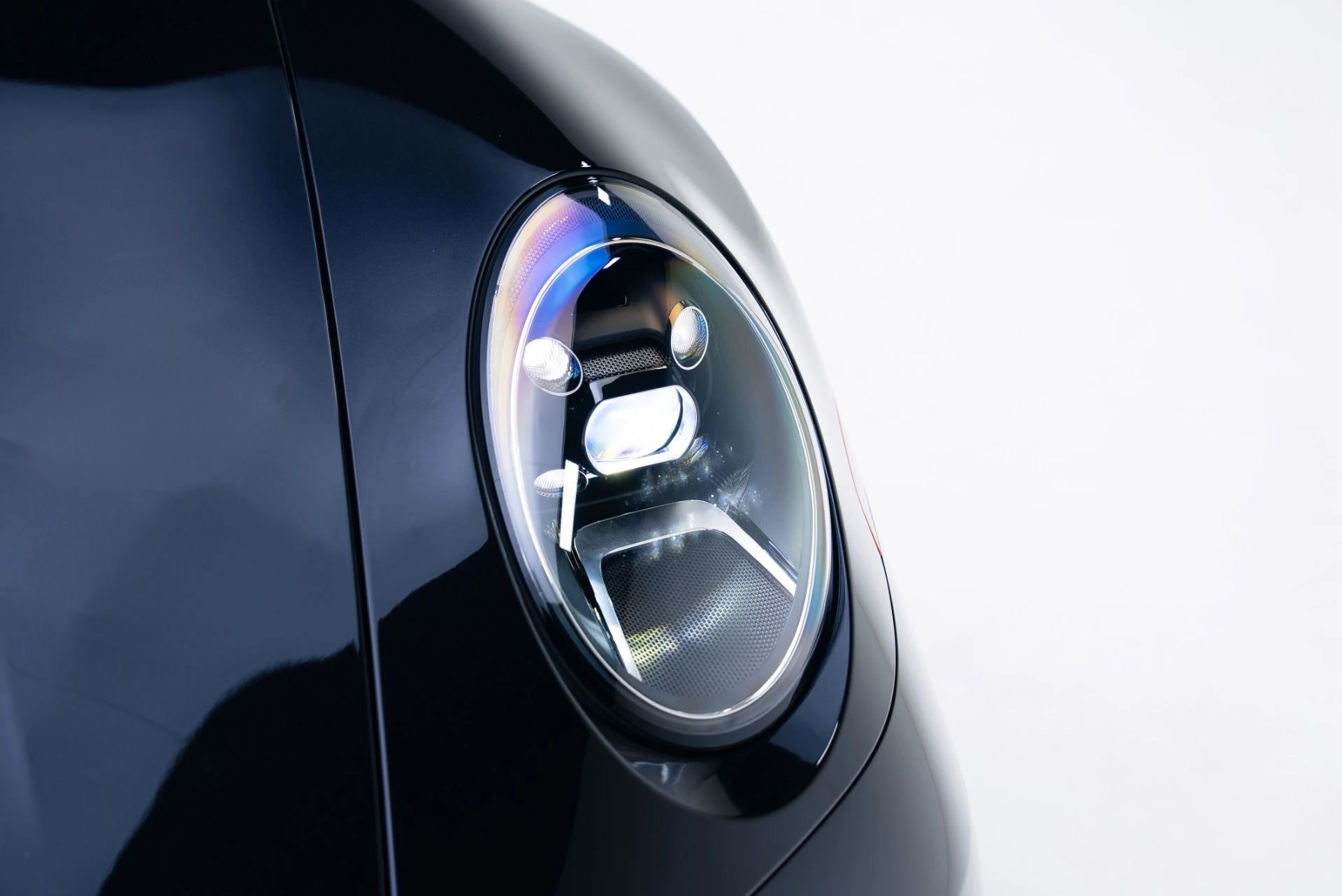 mph009_906201093_Used_2024_Porsche_911_Targa_4_1767819156_c852264bf5