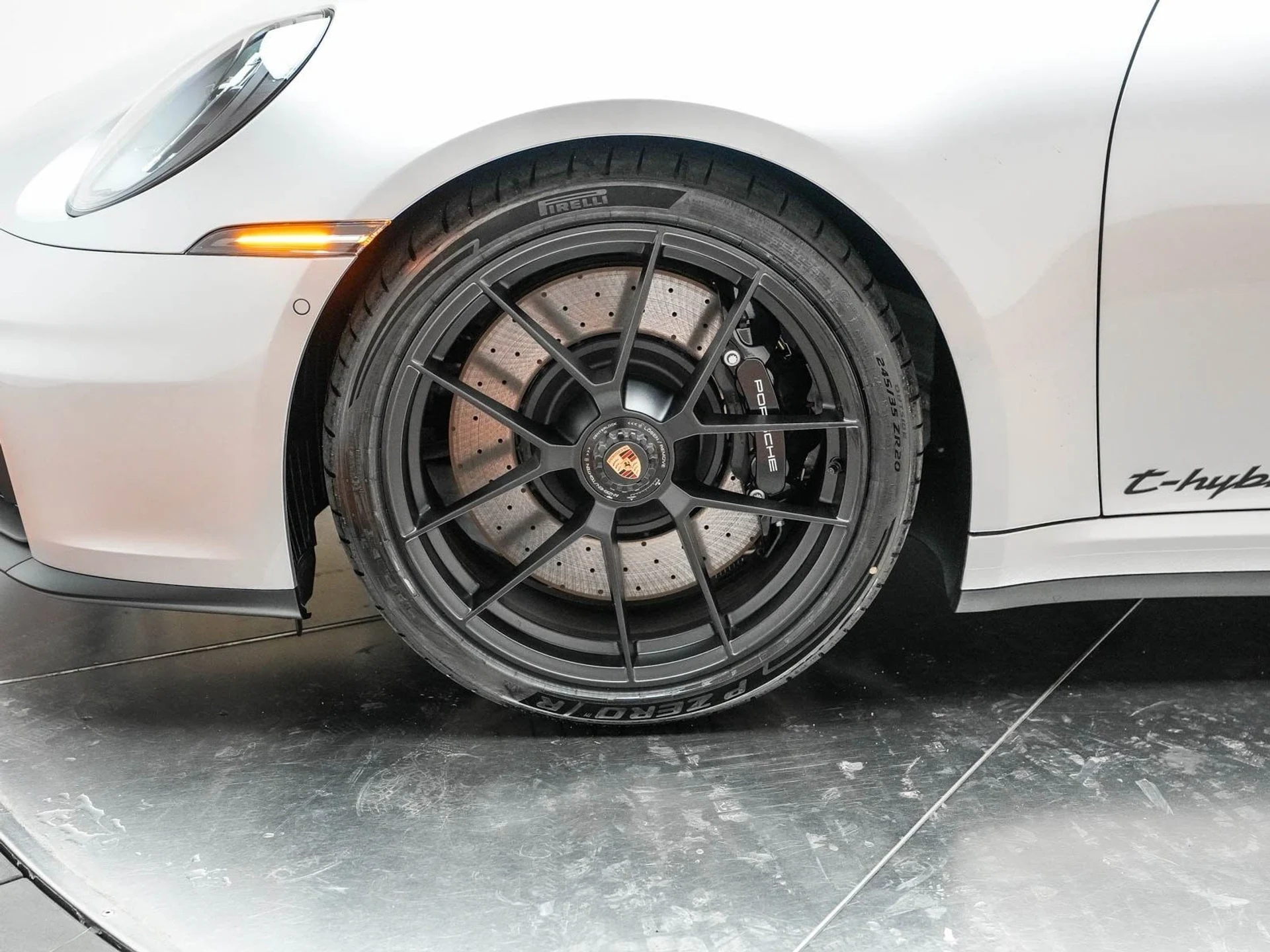 mph009_911095679_6f02af9d8f7f561567c092cc6dea3855x_10e3d7603f