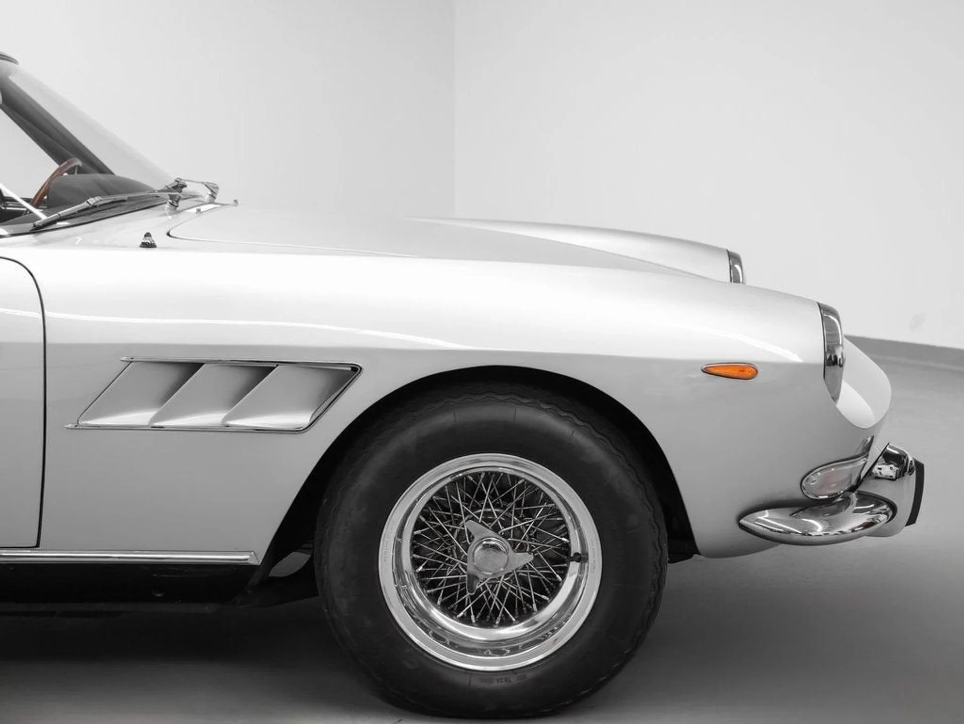 mph009_930420726_10_fec811d4e8