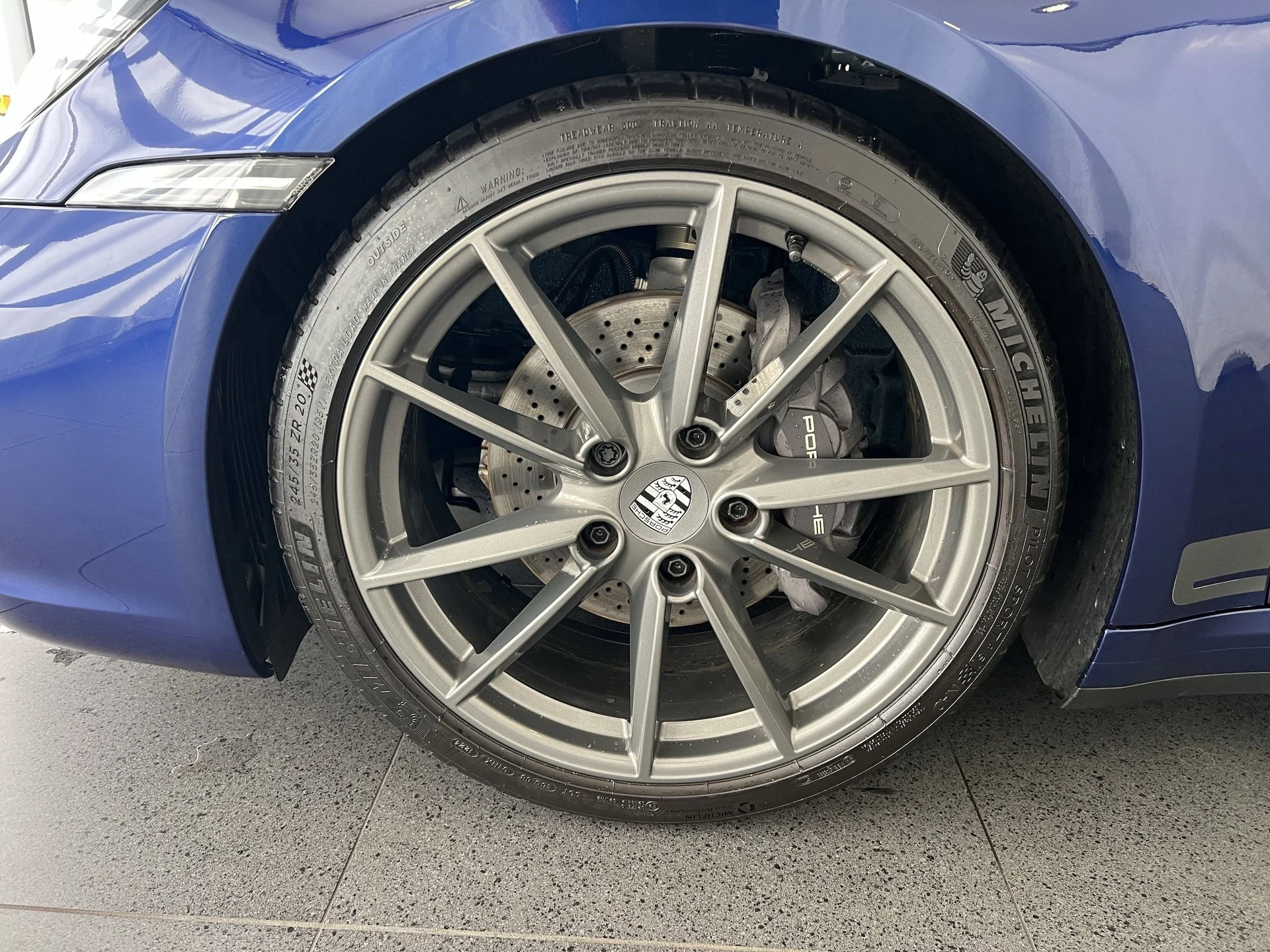 mph009_932881078_2429dff8e67d90166d053a08b0d00359x_e57e927e5f