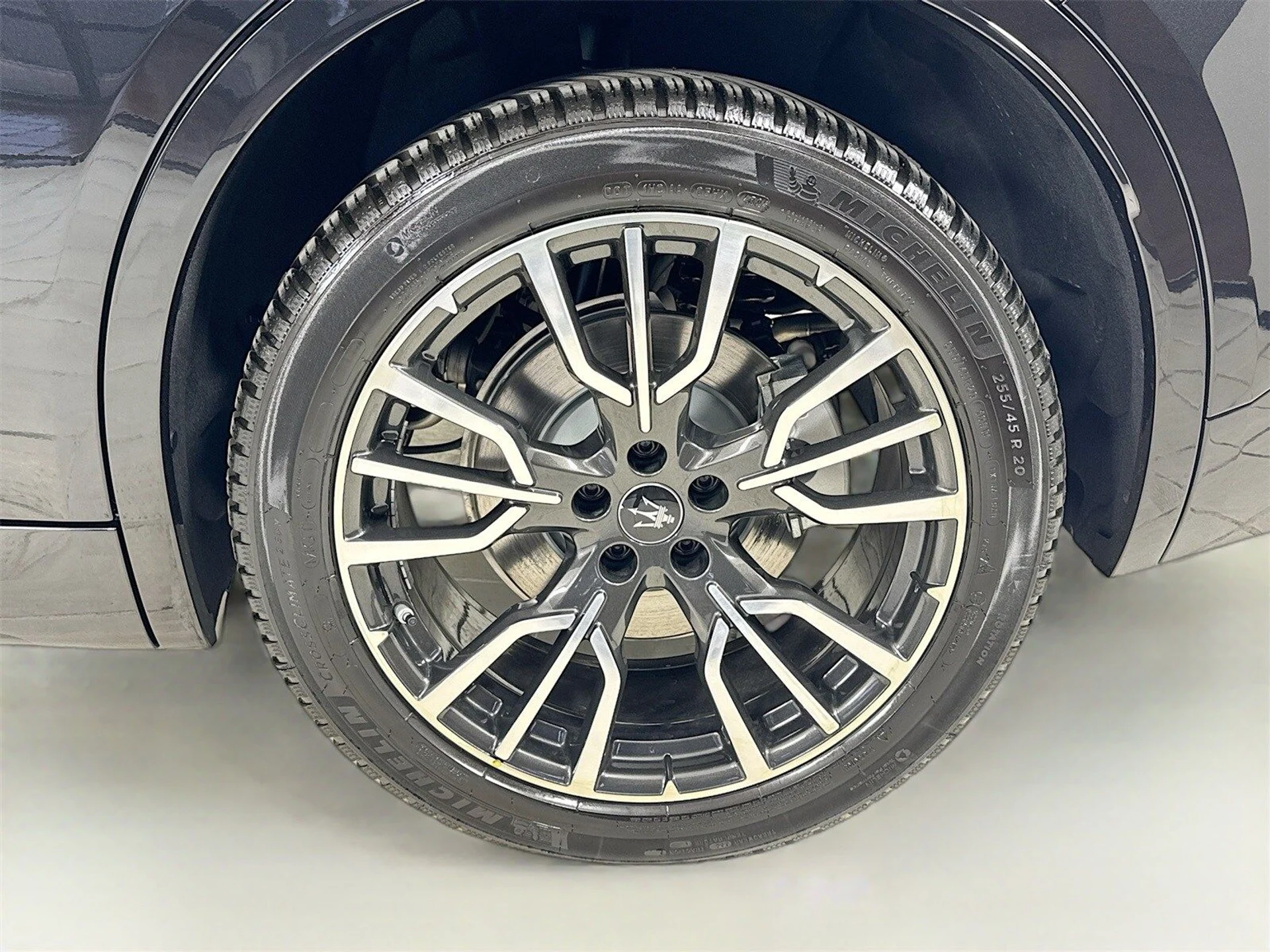 mph009_938240642_2e05f7261cb29019716a89f1918ce7fax_588cd09cbe