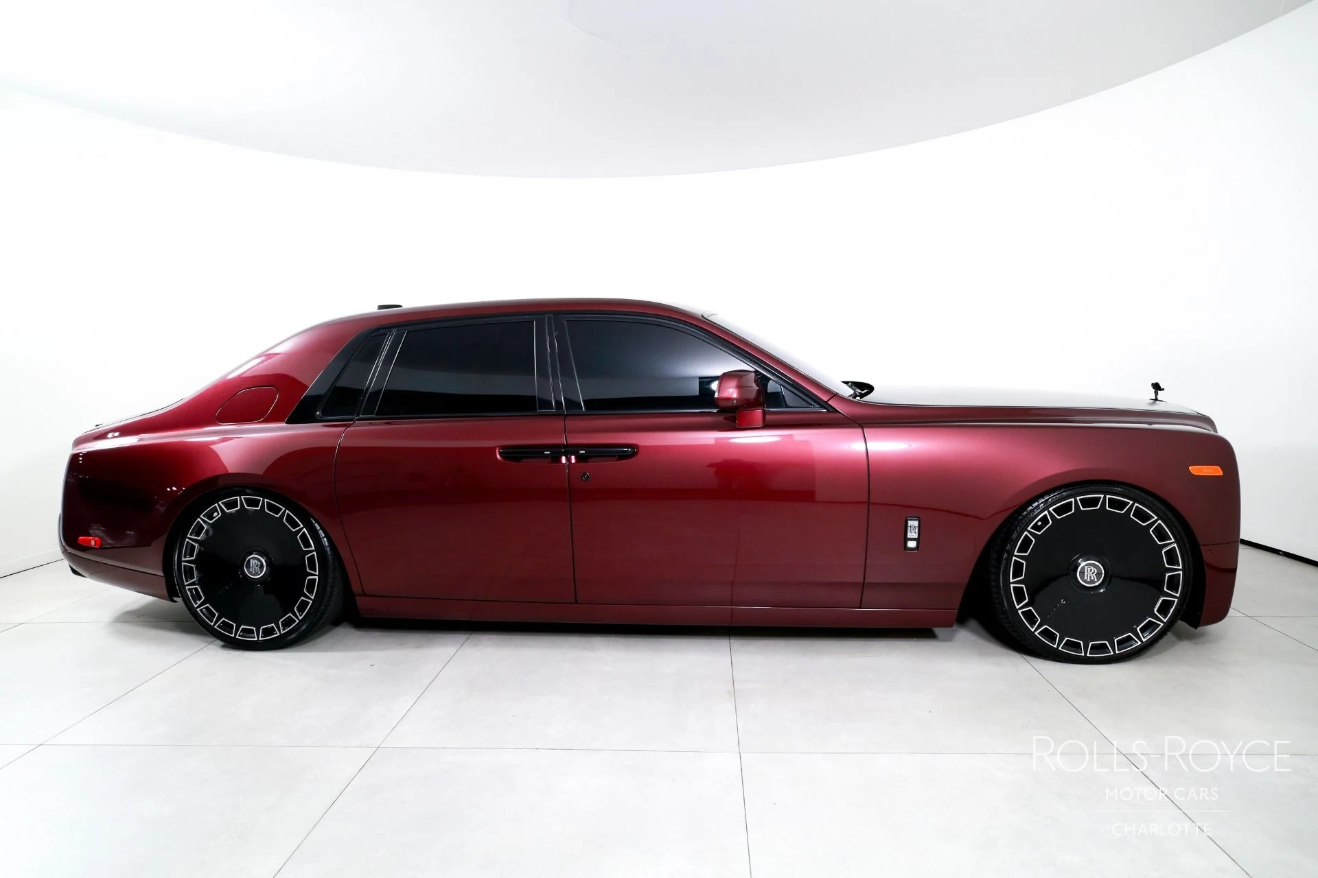 mph009_940862057_Used_2019_Rolls_Royce_Phantom_1786657076_d4bdc34a68