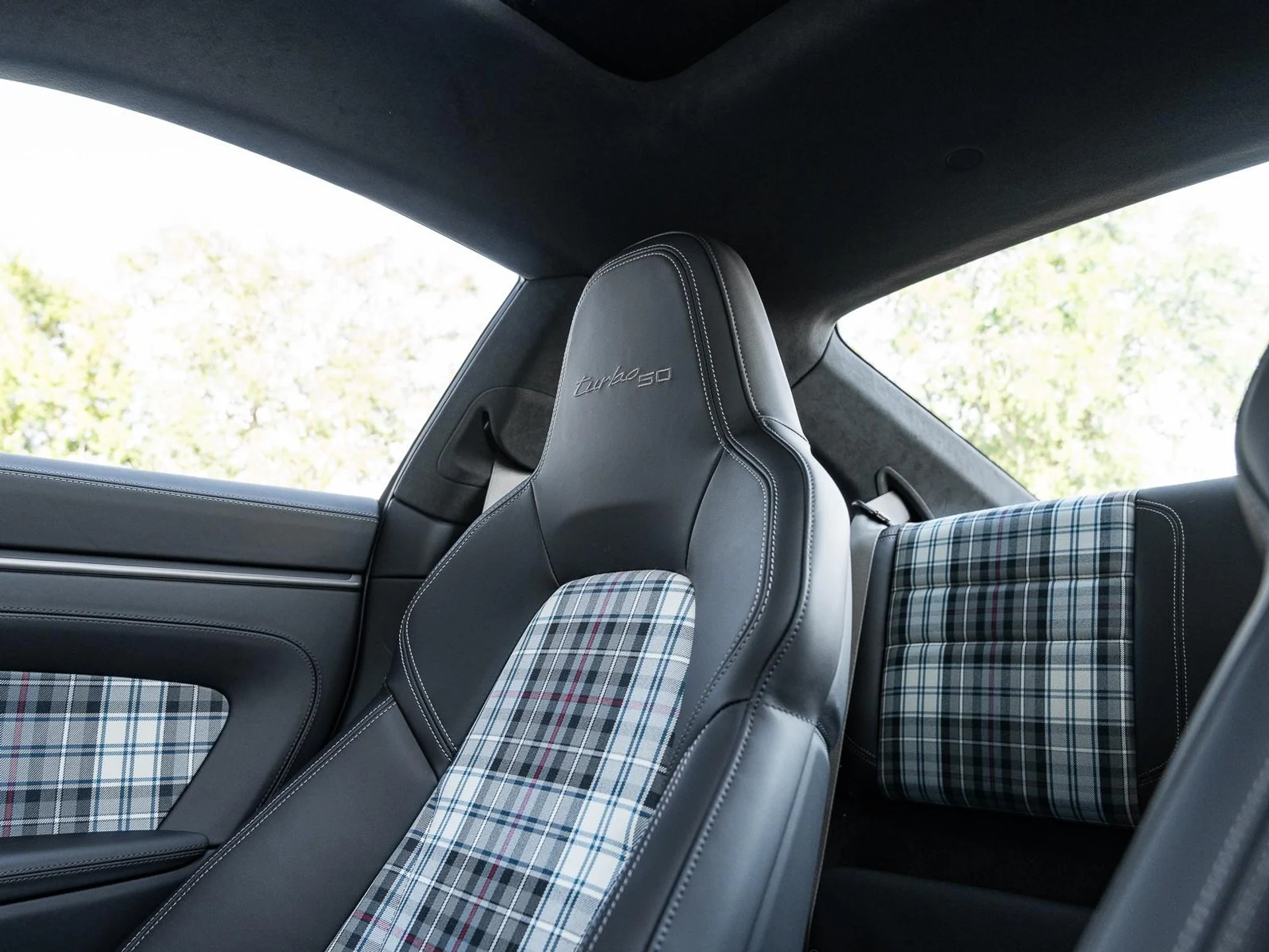 mph009_942948217_Used_2025_Porsche_911_Turbo_1762268497_af251abf93