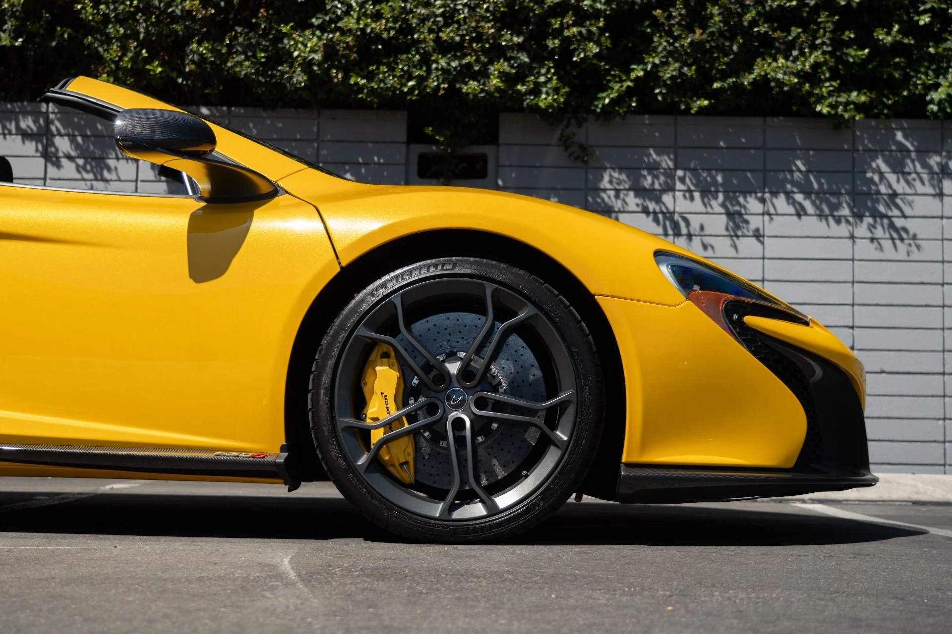 mph009_94368146_Used_2016_Mc_Laren_650_S_Spider_1757368630_07a164c937