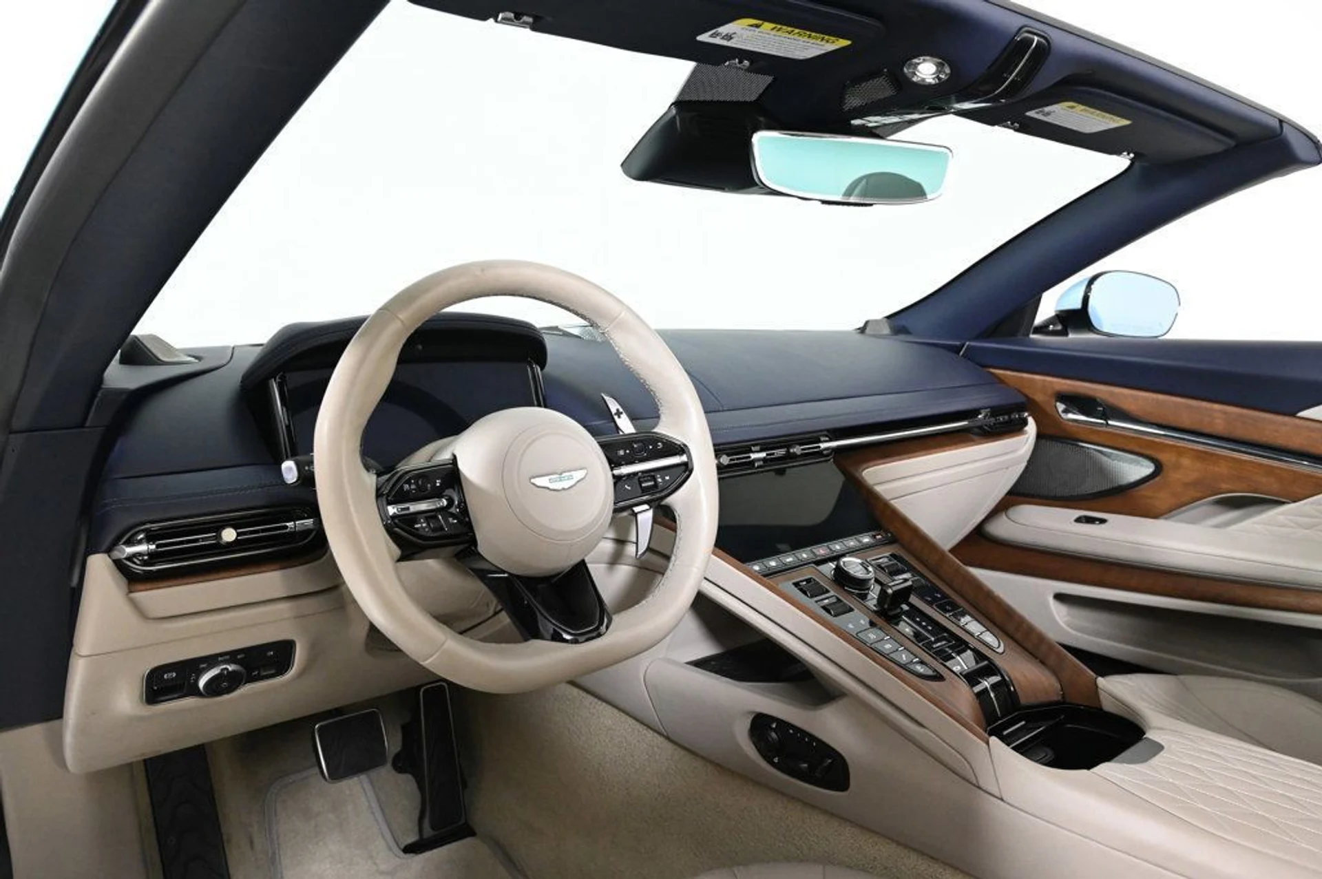 mph009_946260285_used_2024_aston_martin_db12_volante_11350_22946063_9_1024_953aa056e4