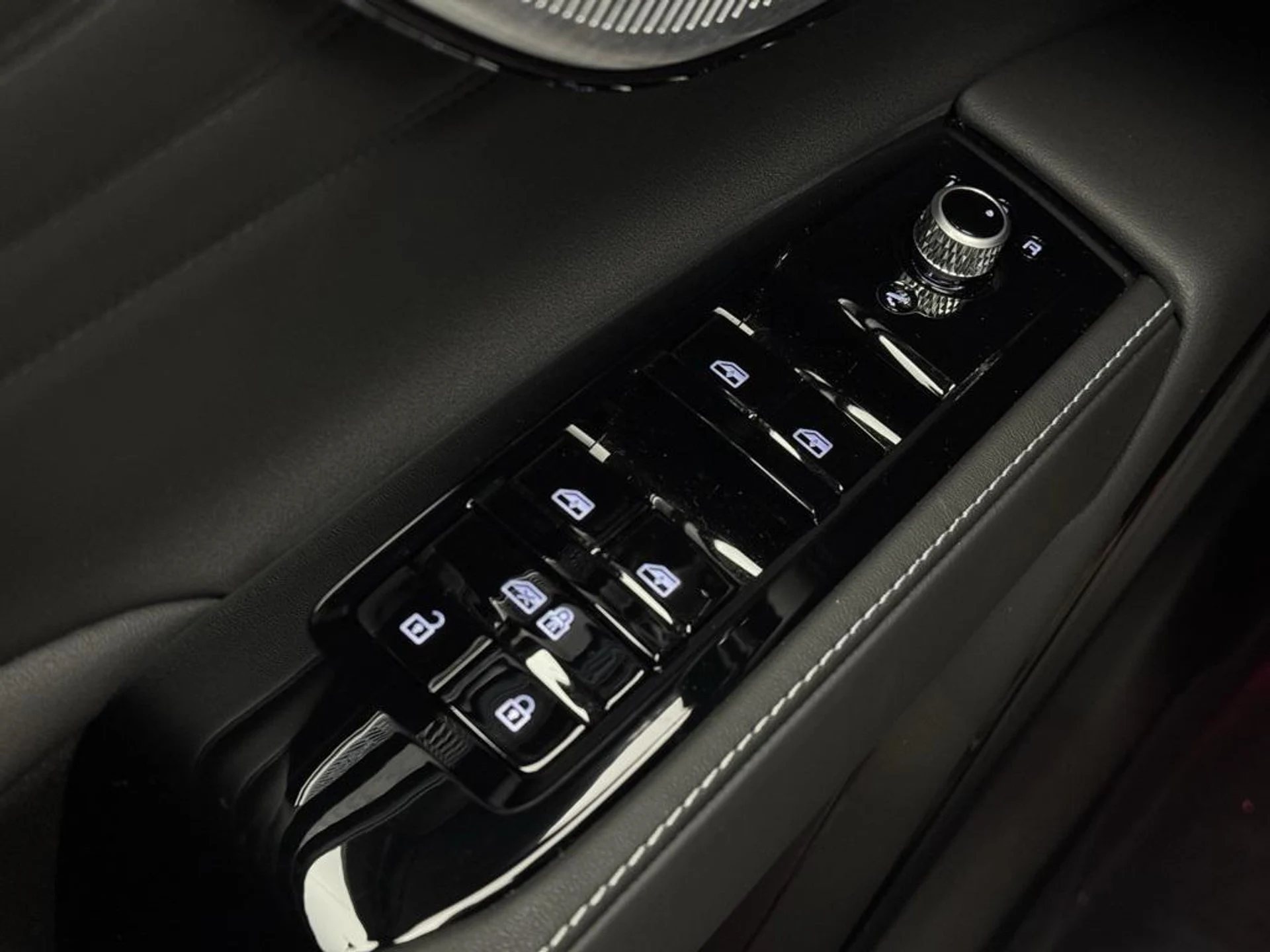 mph009_951411902_v1y1p_Nbf92gh_Y_Ghyng_Rslxe_C0zs_84bf1bd47d